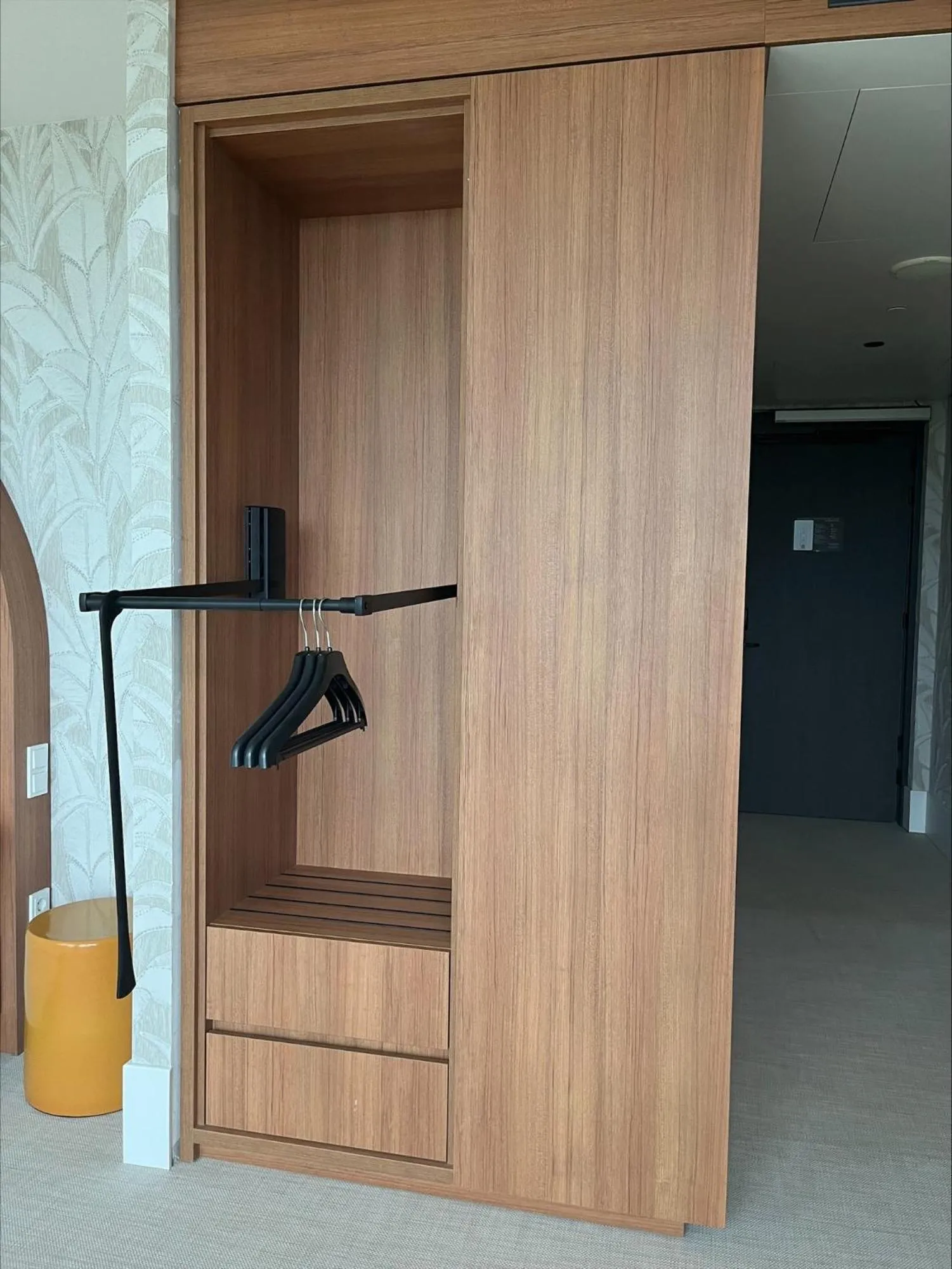 wardrobe in Van der Valk Hotel Eindhoven-Best