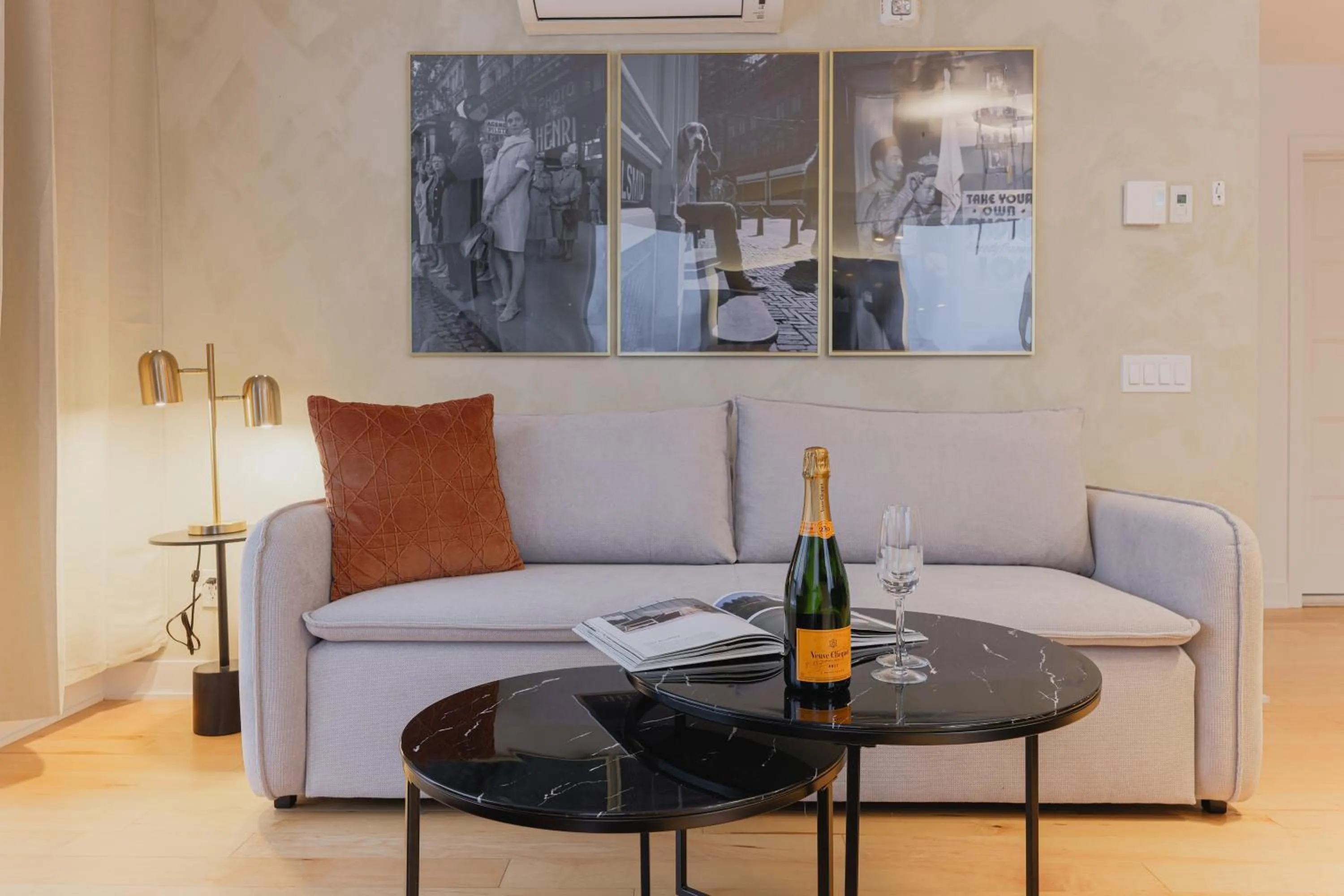 Rozenhaus Hotel & Suites Montreal