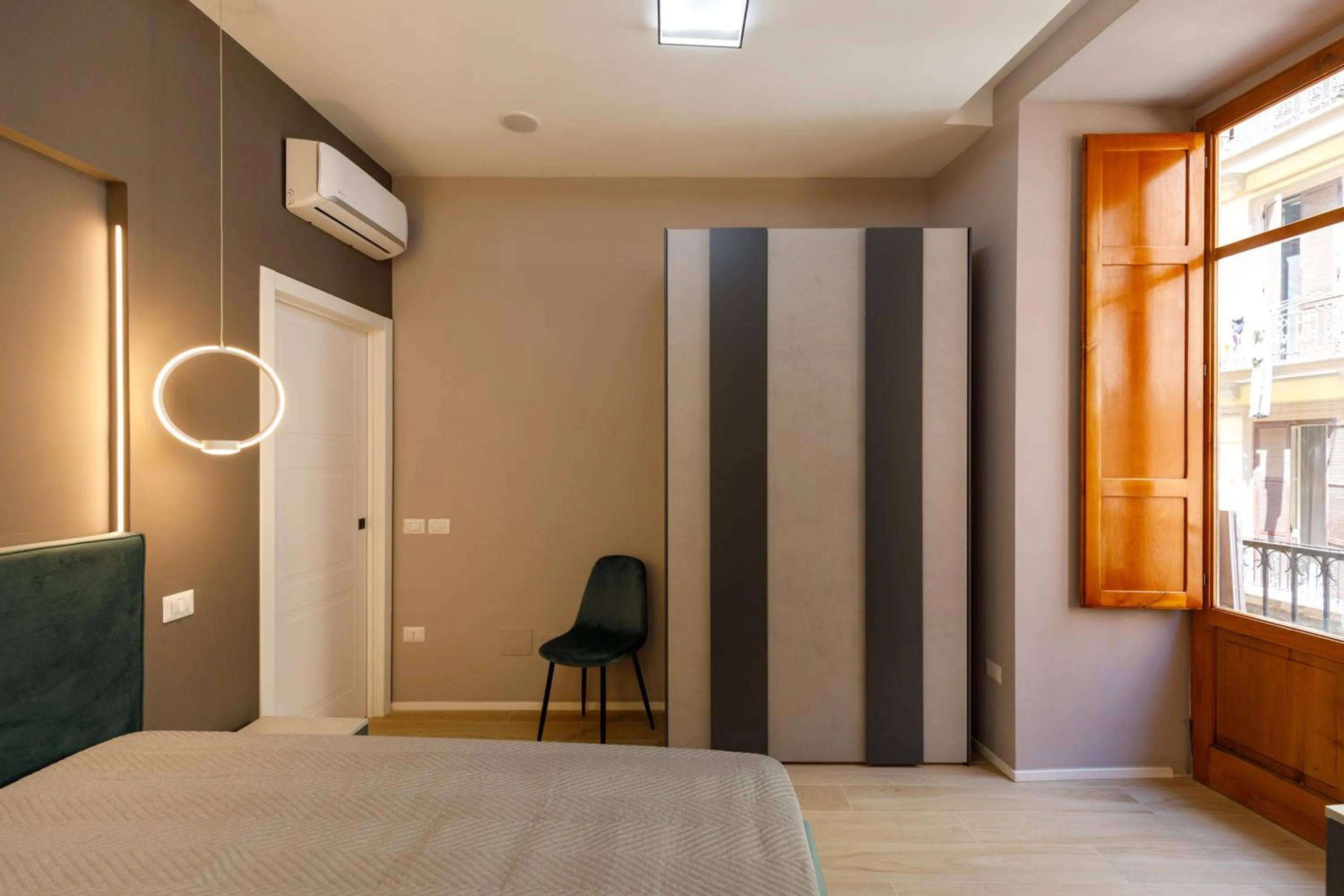 Bed in Seven Winds Suite