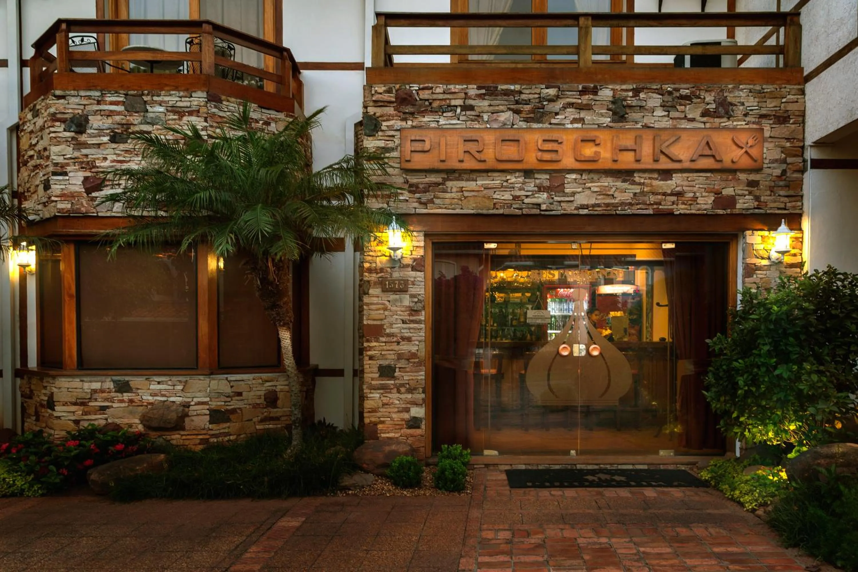 Restaurant/places to eat in Hotel Westfalenhaus