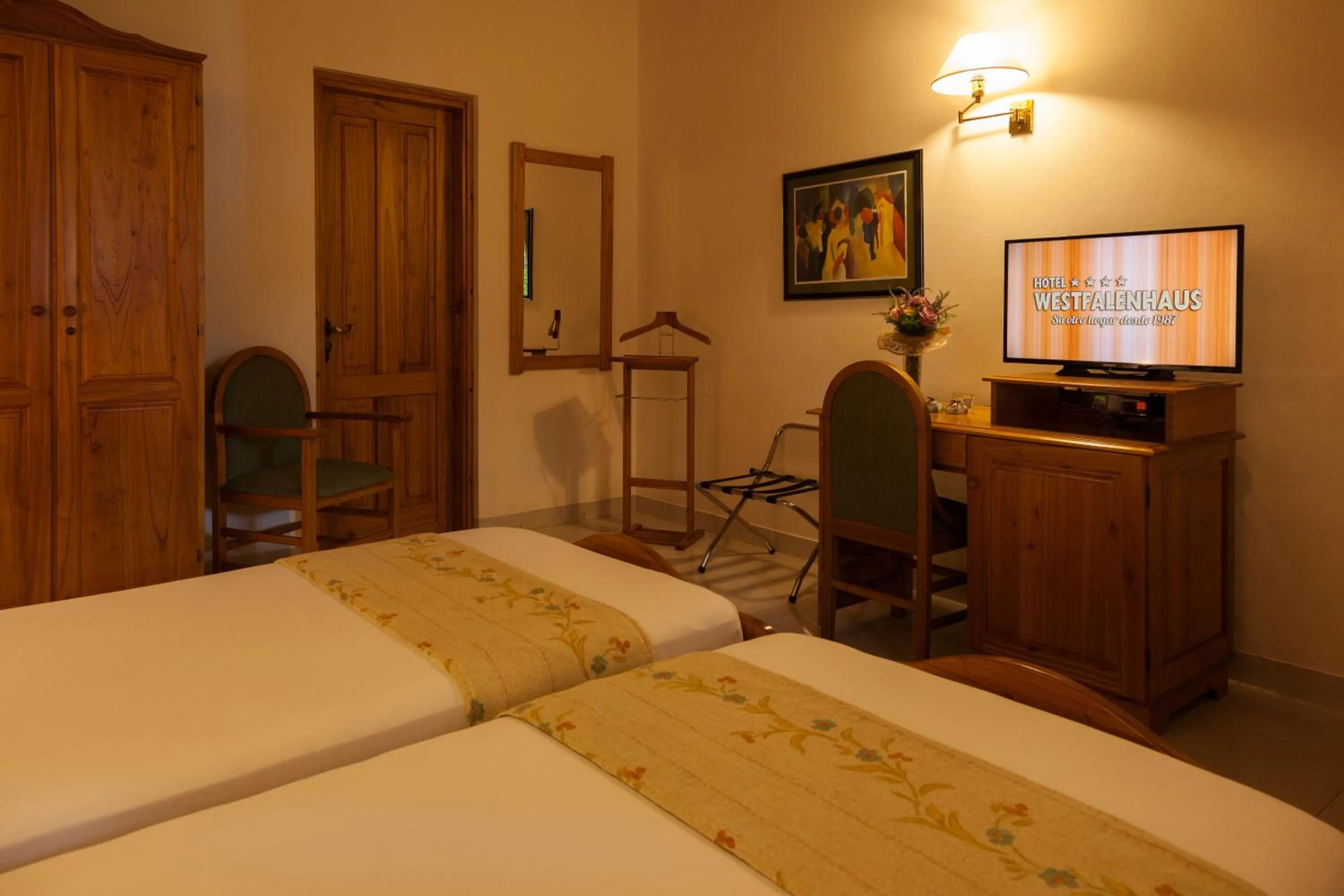 Bedroom, Bed in Hotel Westfalenhaus