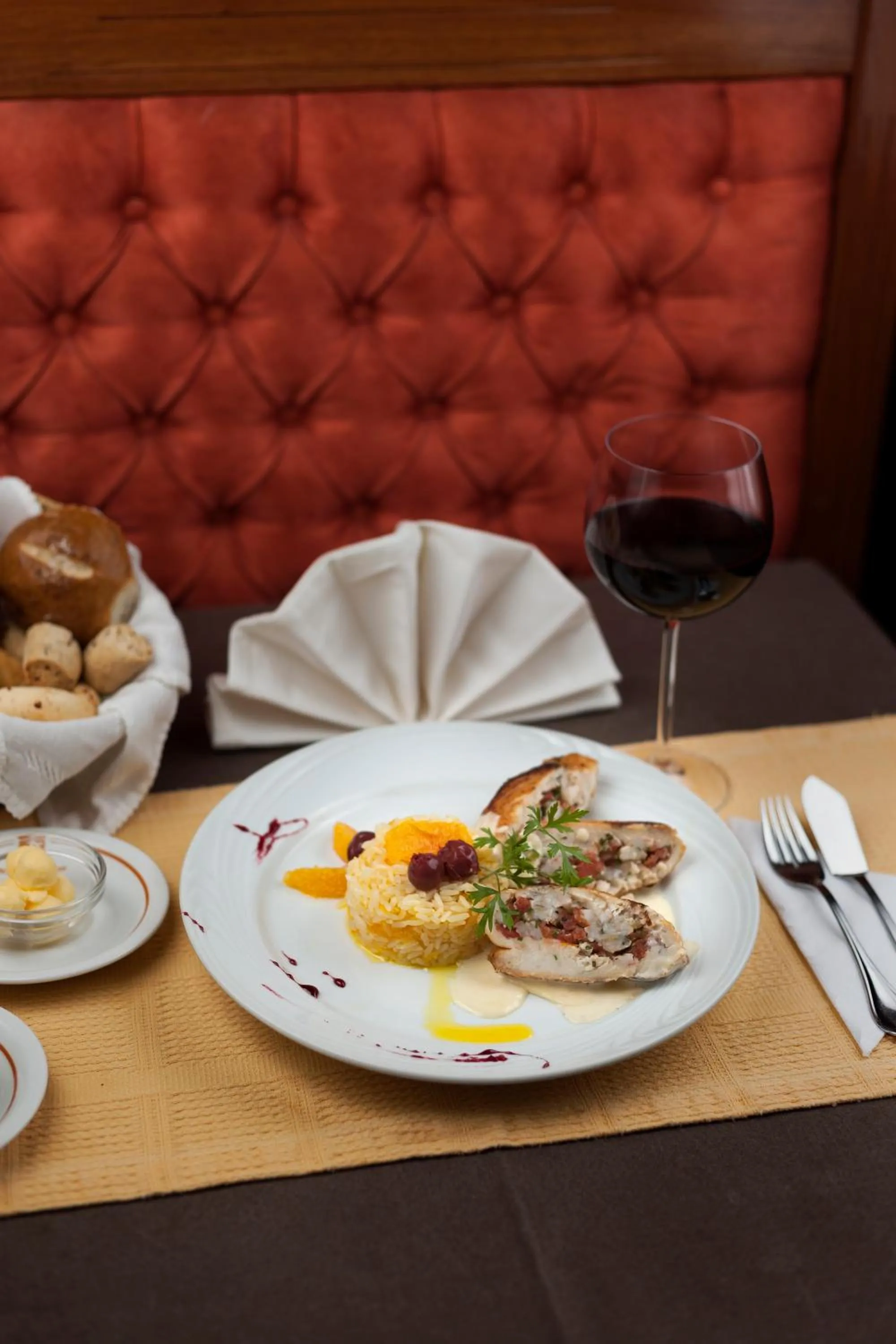 Restaurant/places to eat in Hotel Westfalenhaus