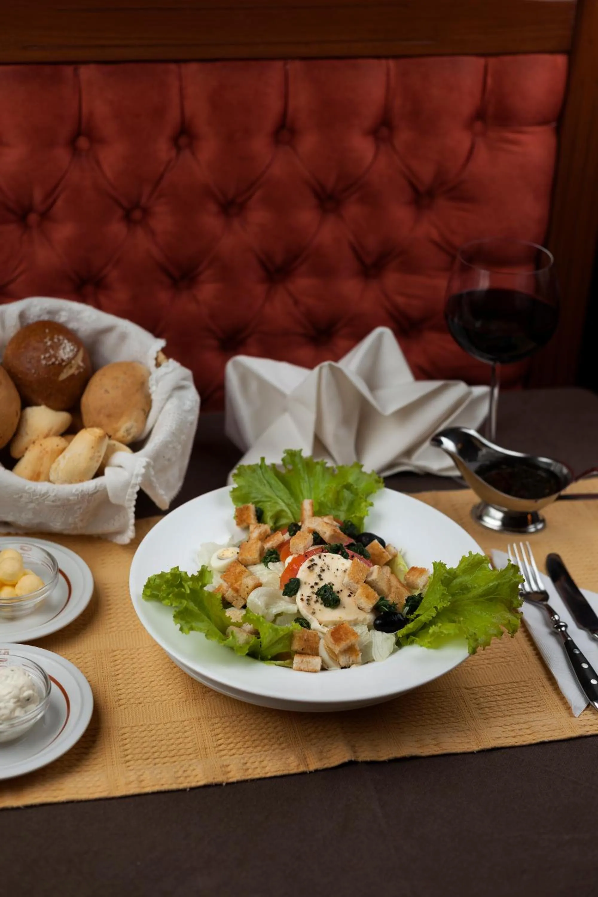 Restaurant/places to eat in Hotel Westfalenhaus