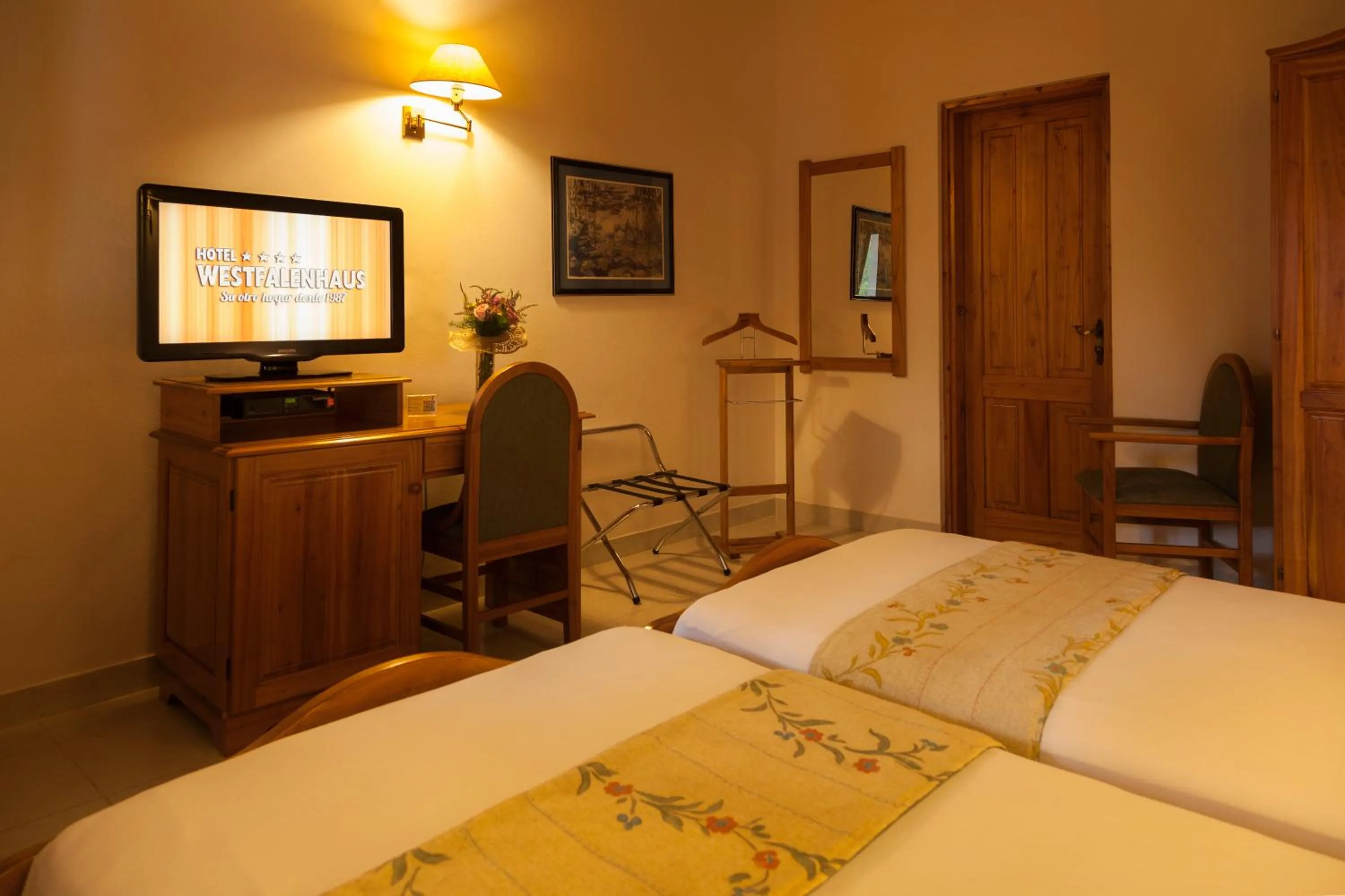 TV and multimedia, Bed in Hotel Westfalenhaus