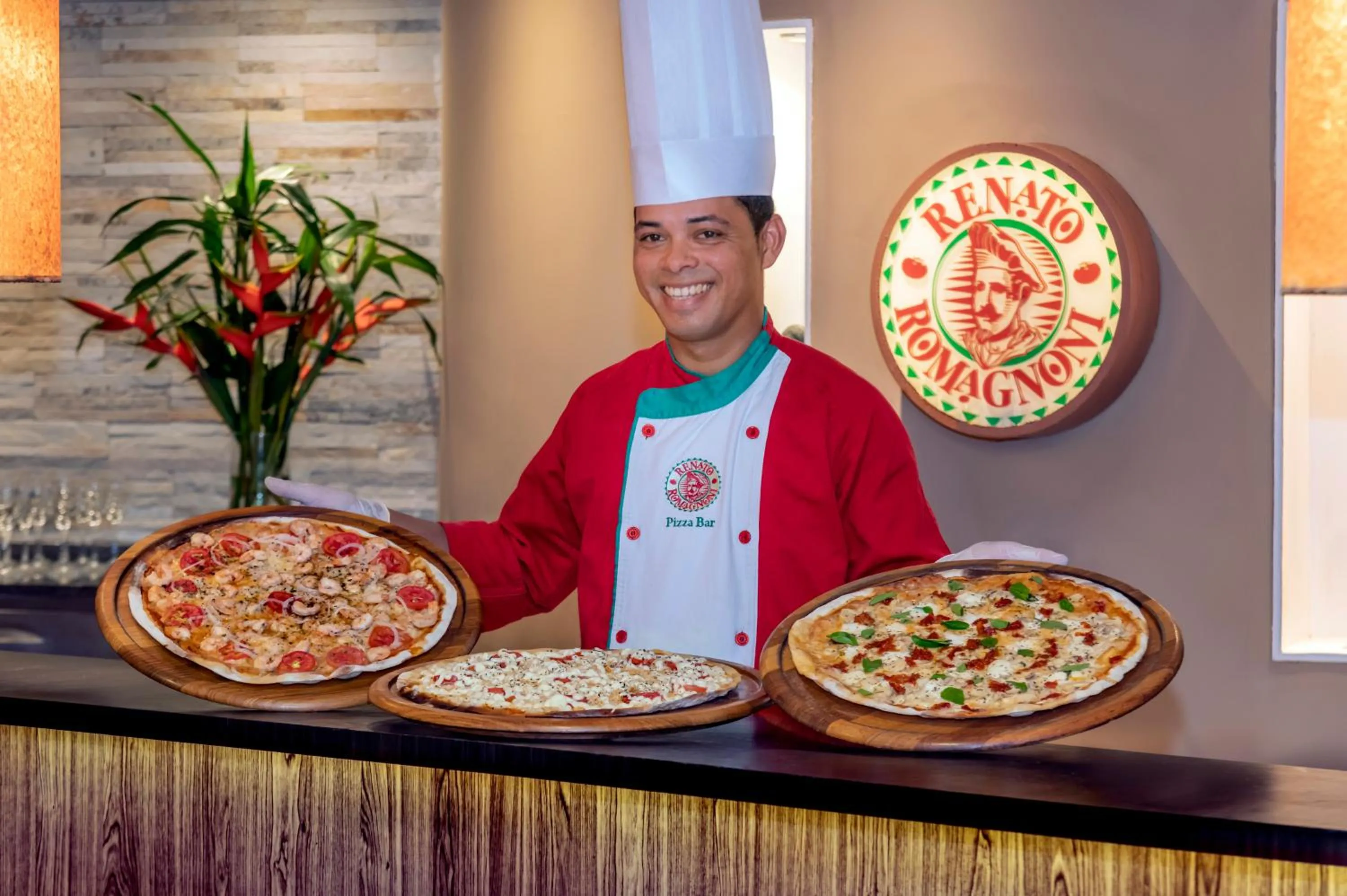 Staff in SERHS Experience Suítes