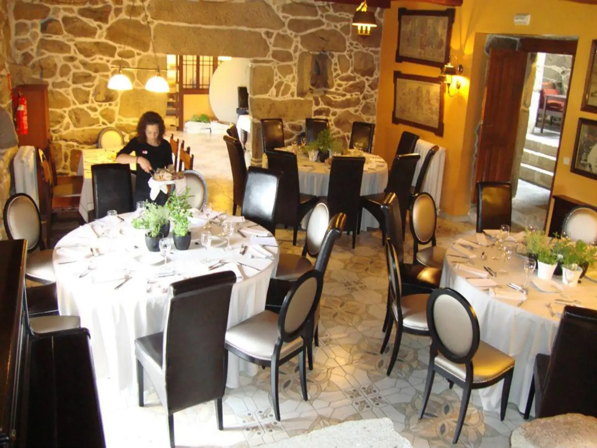 Restaurant/places to eat in Pazo Larache Restaurant/places to eat in Pazo Larache