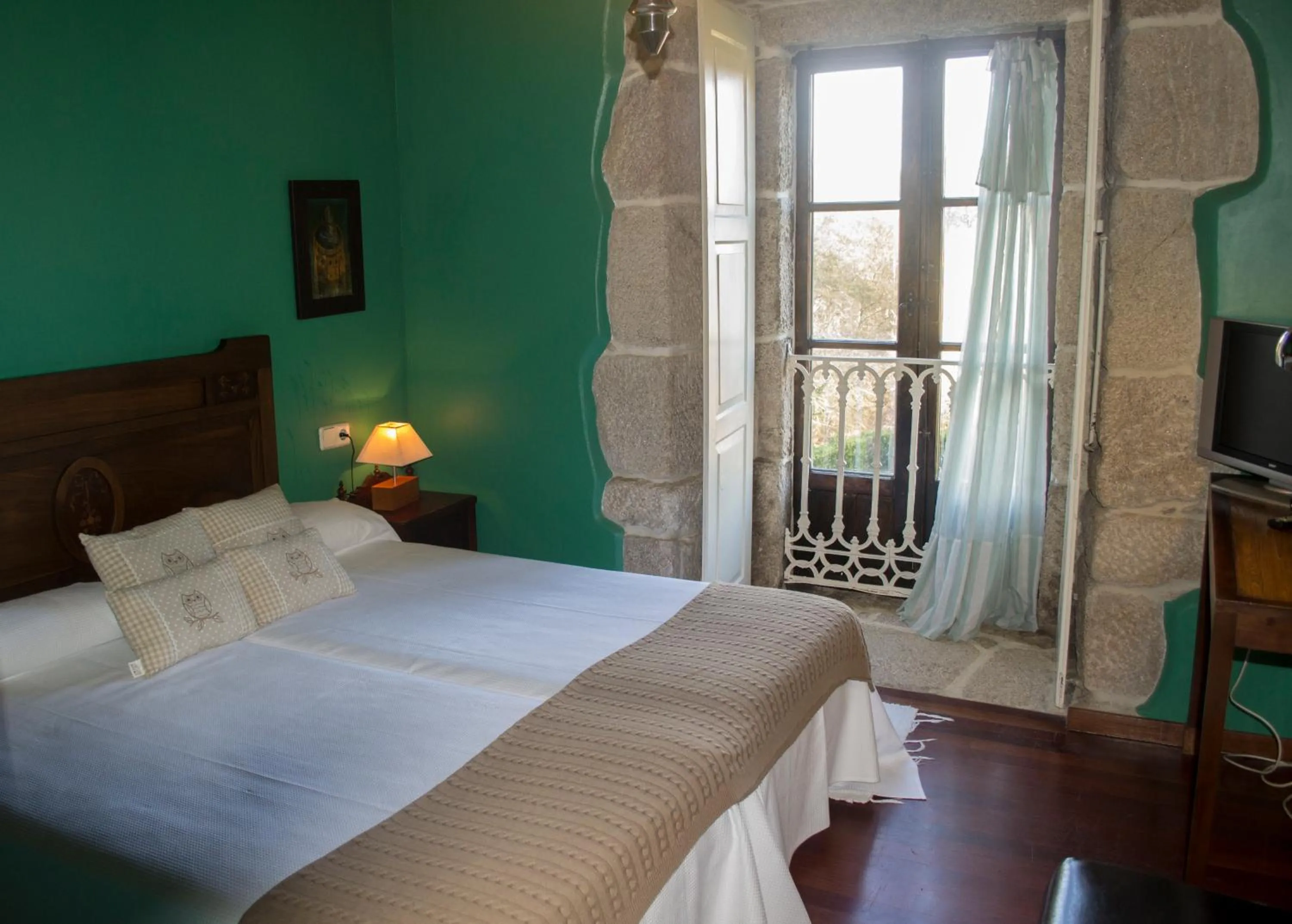 Photo of the whole room, Bed in Pazo Larache