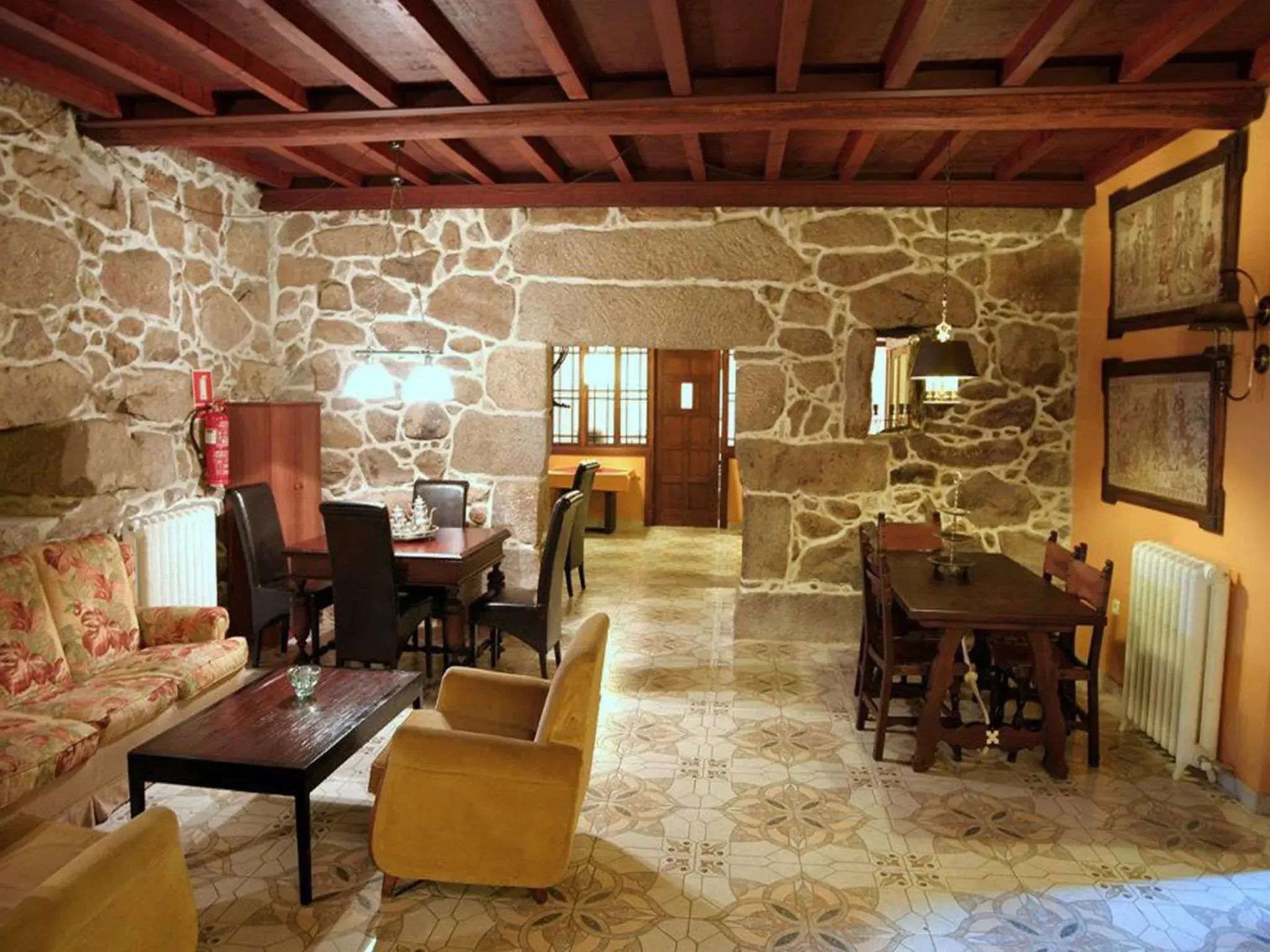 Restaurant/places to eat in Pazo Larache Restaurant/places to eat in Pazo Larache