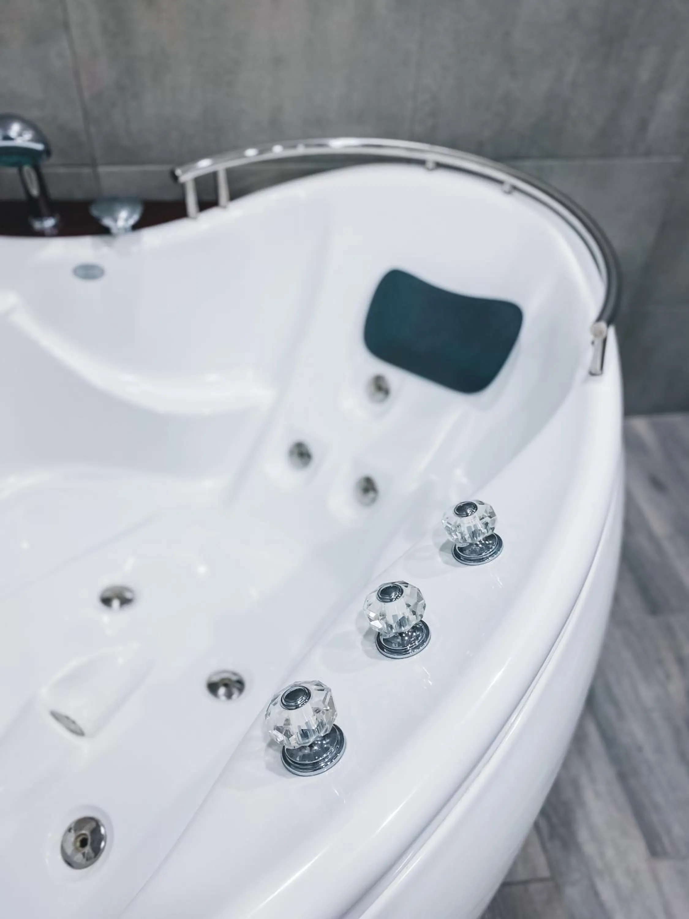 Hot Tub in Aspar Boutique Hotel