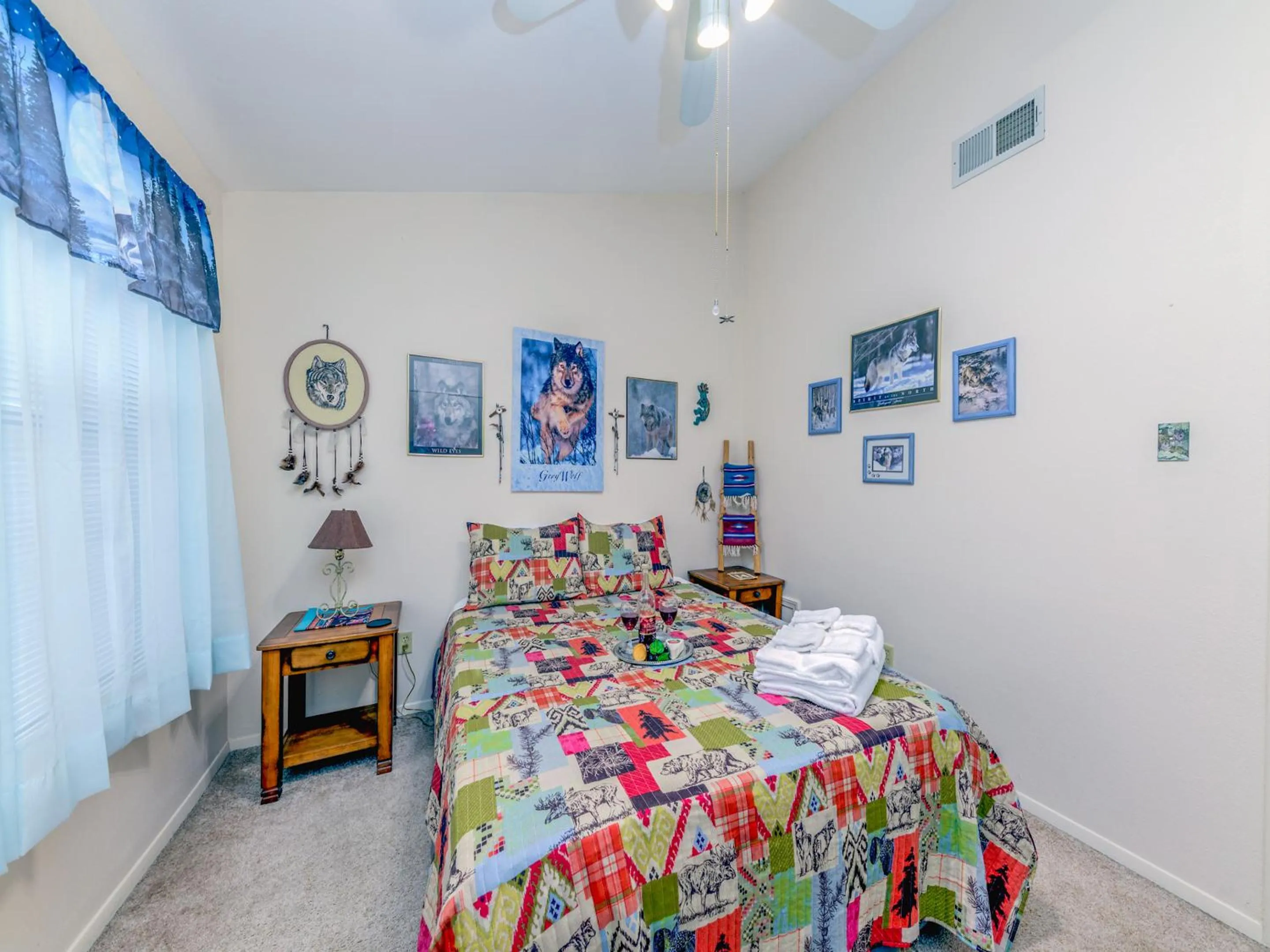 Property building, Bed in Whispering Bluff #103