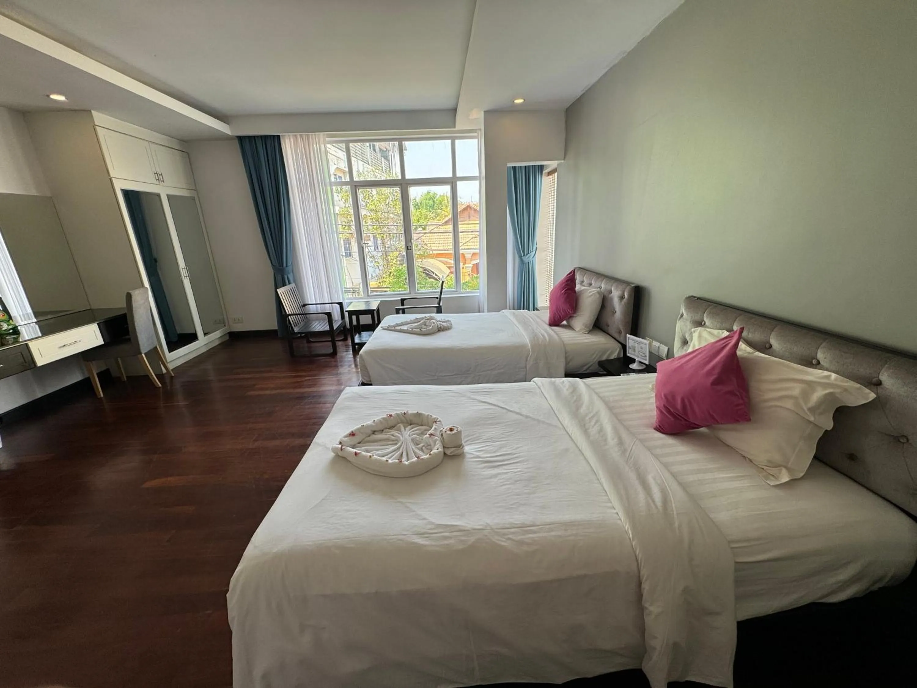 Bedroom, Bed in Flex Urban Family Villa Hotel