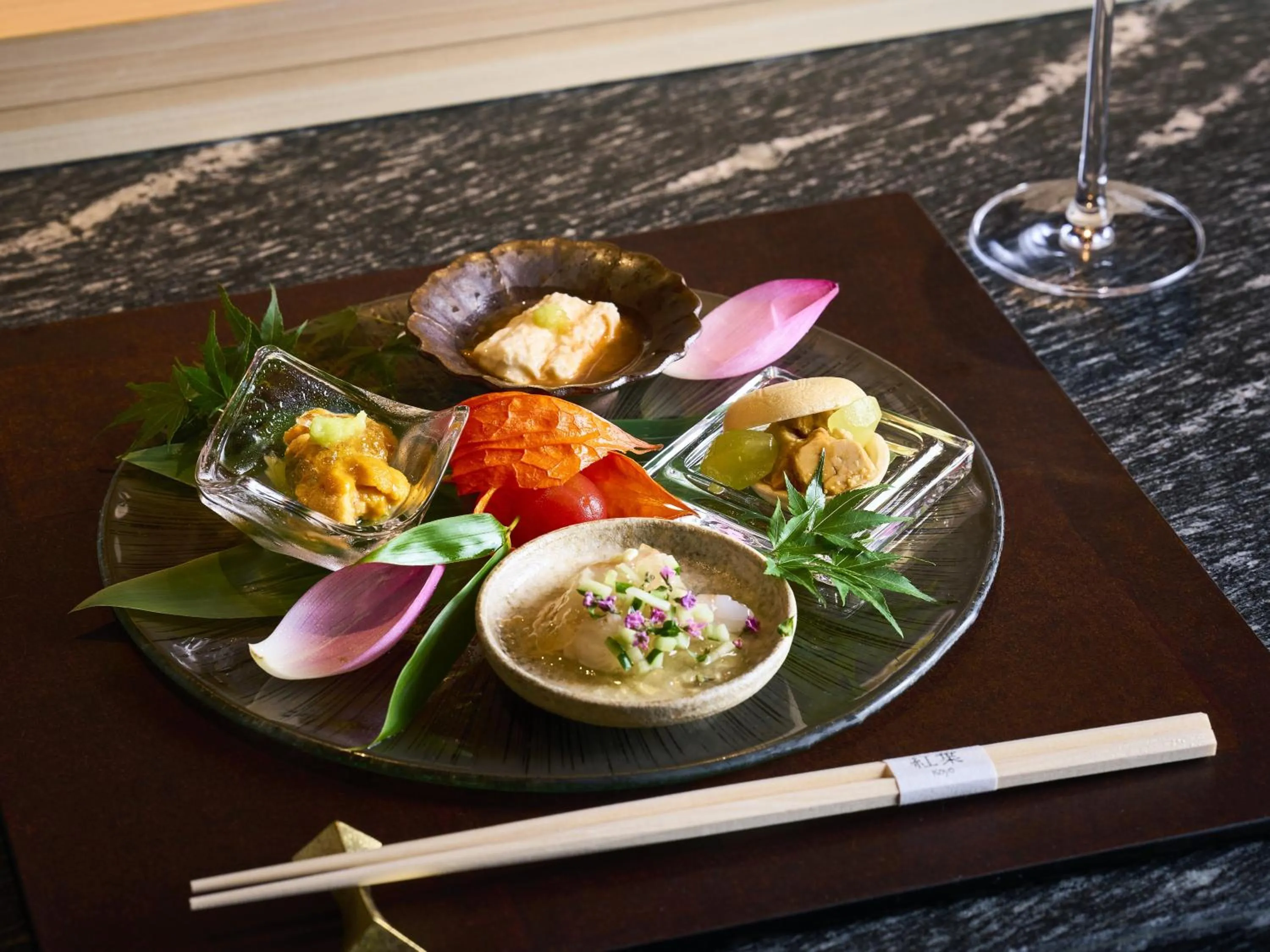 Restaurant/places to eat in Dusit Thani Kyoto