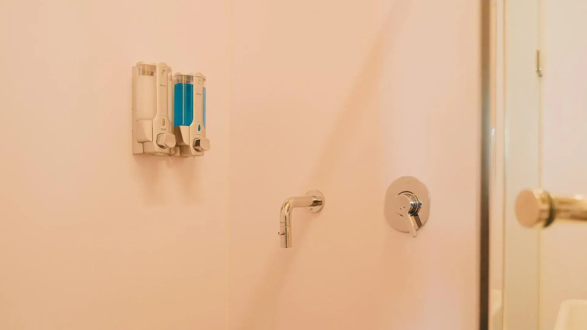 Bobocabin Madasari, Pangandaran Bobocabin Madasari, Pangandaran