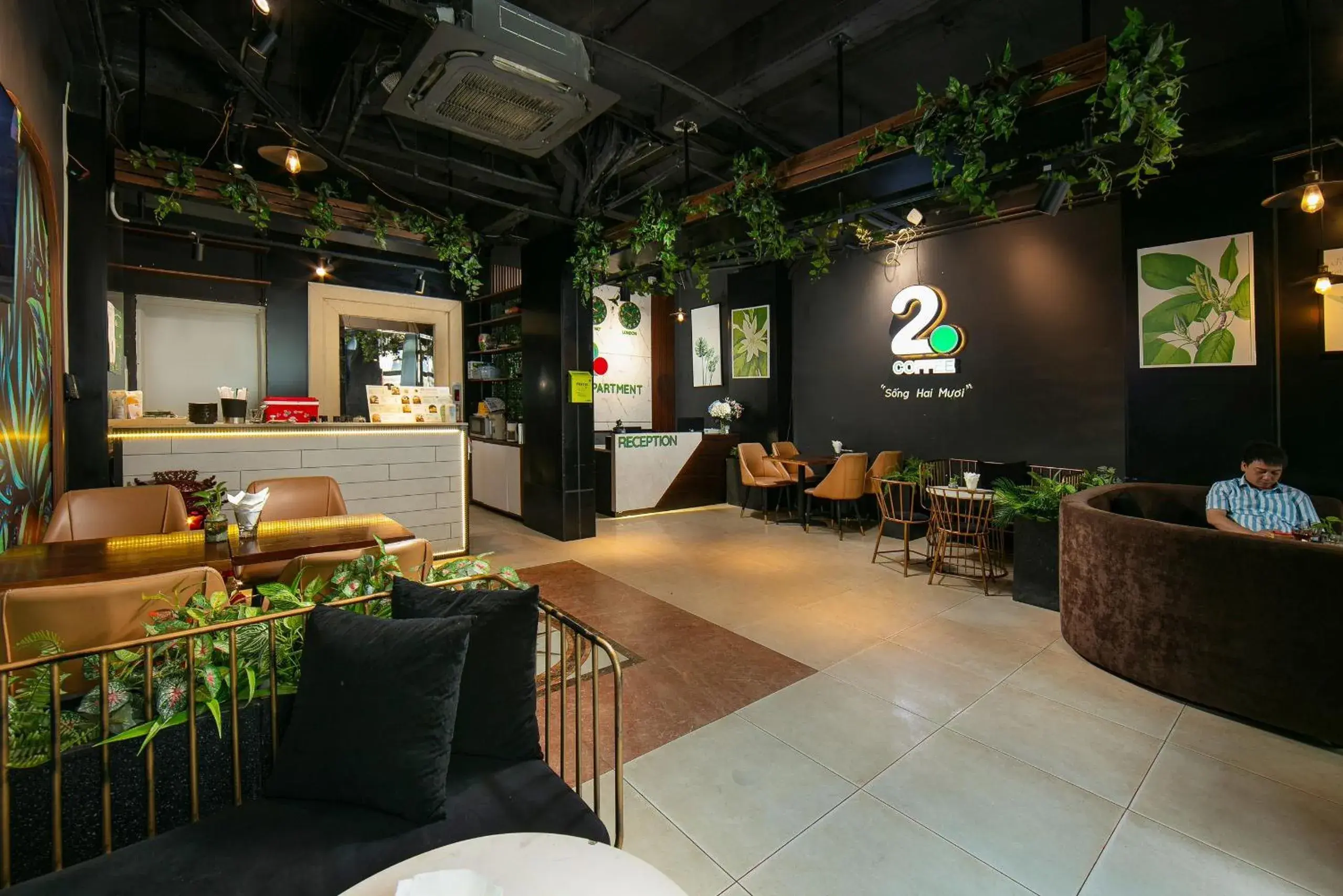 Lobby or reception in Hai Mươi Hotel & Apartment Lobby or reception in Hai Mươi Hotel & Apartment