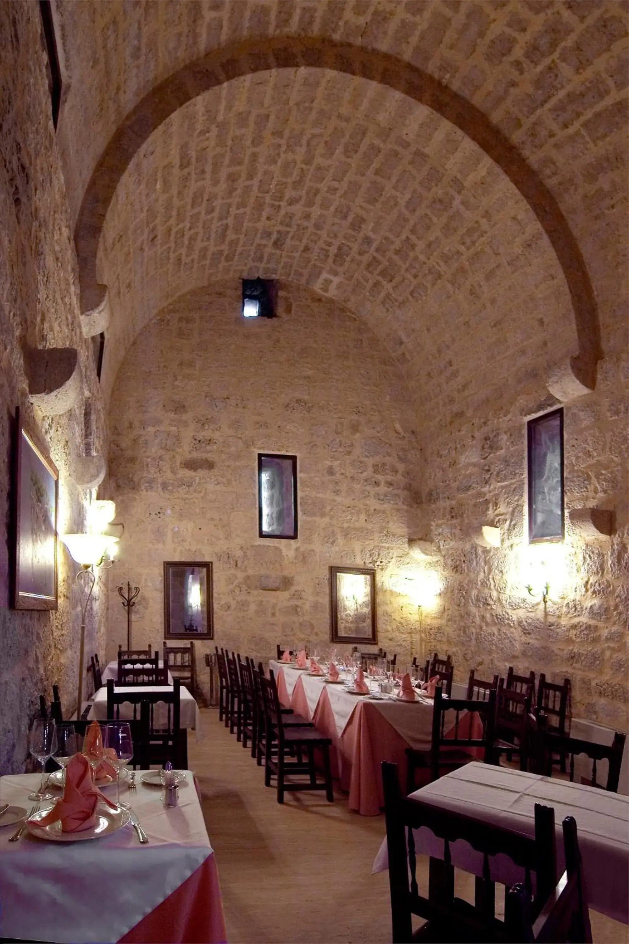 Restaurant/places to eat in Señorio de Olmillos Restaurant/places to eat in Señorio de Olmillos