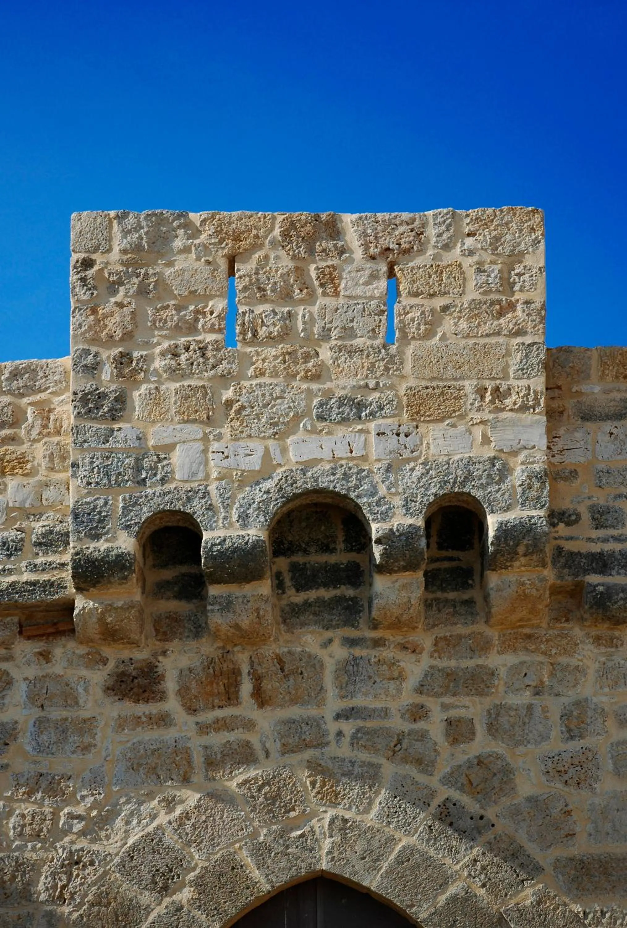 Facade/entrance in Señorio de Olmillos