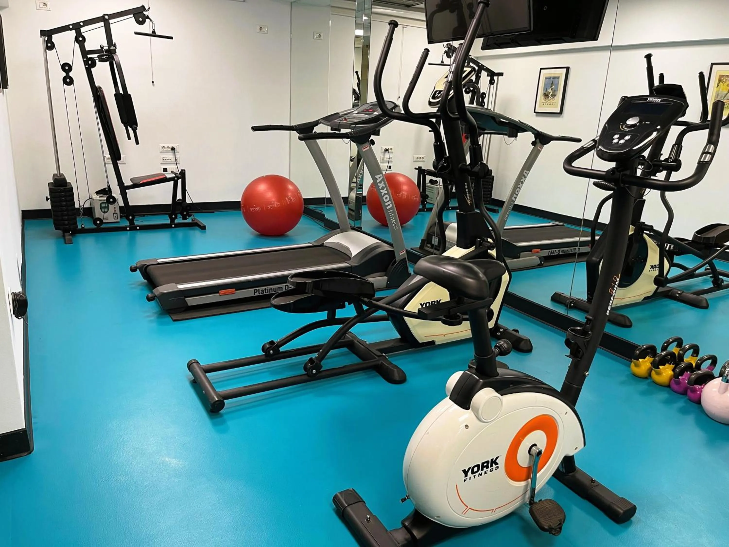 Fitness centre/facilities in Polis Grand Hotel