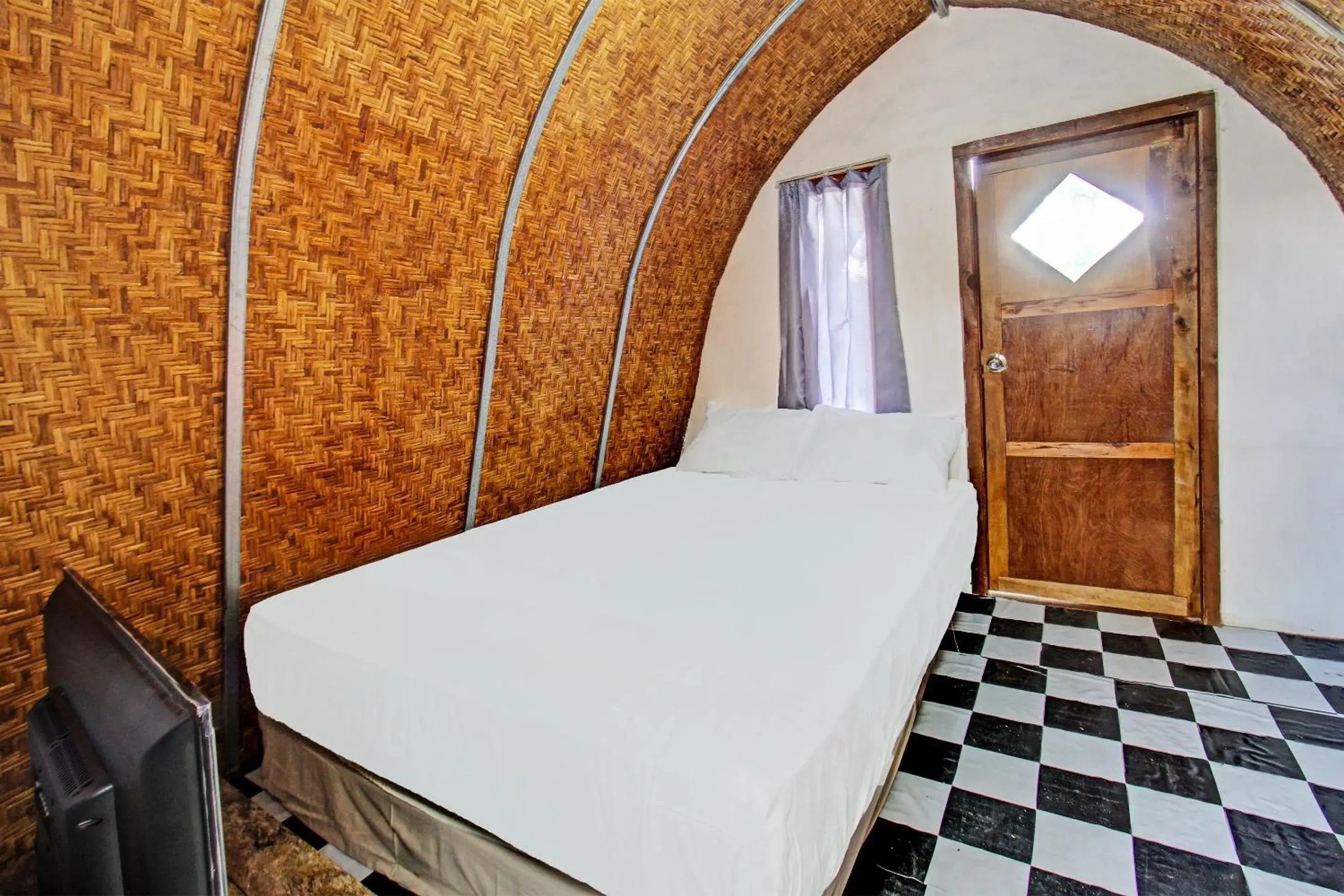 Hotel O Samalas Syariah Homestay Near SDN TANAK BEAK Hotel O Samalas Syariah Homestay Near SDN TANAK BEAK