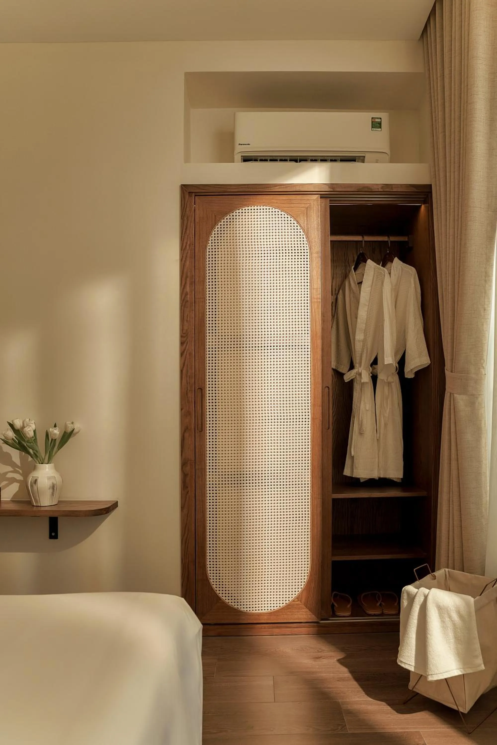 towels, Bed in RUBENS BOUTIQUE HOTEL