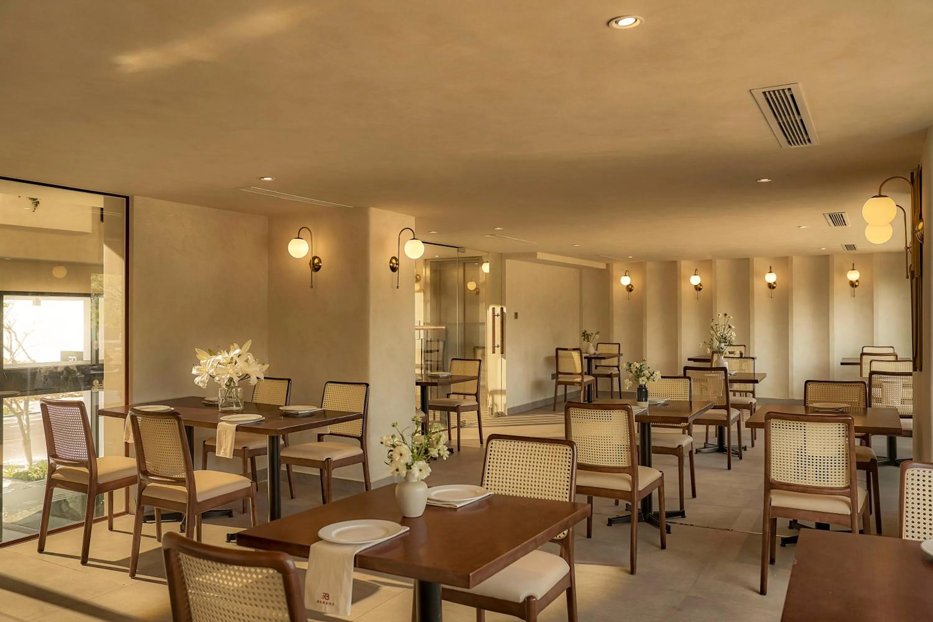 Restaurant/places to eat in RUBENS BOUTIQUE HOTEL