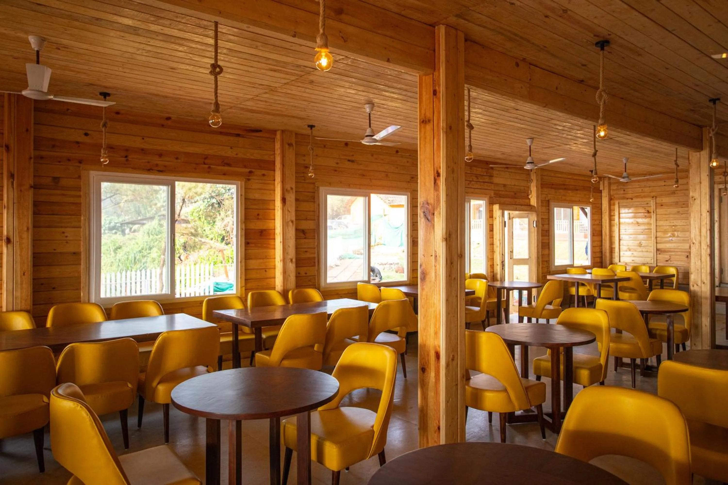 Restaurant/places to eat in Dallas Beach Resorts Ashvem Beach