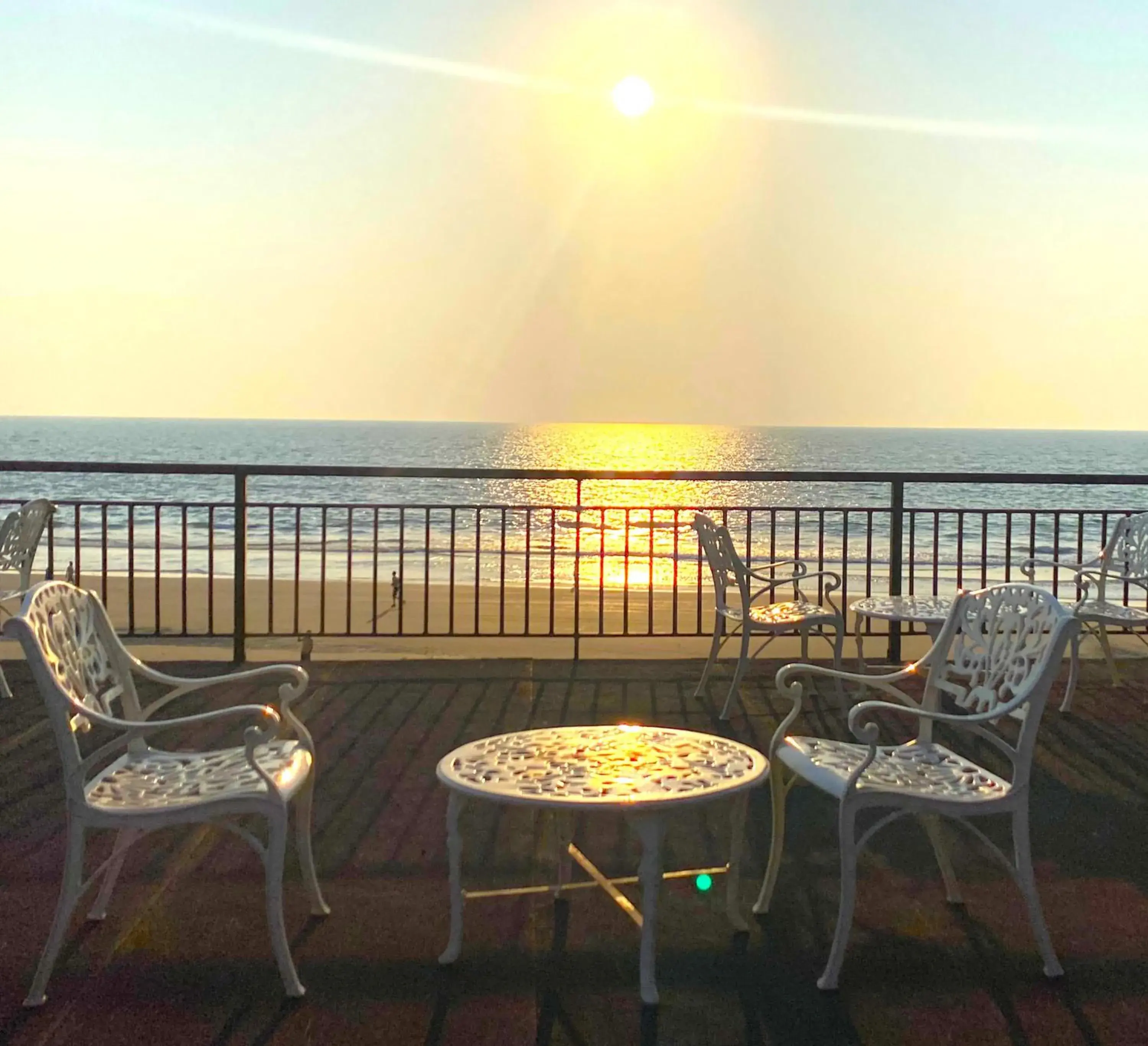 Restaurant/places to eat in Dallas Beach Resorts Ashvem Beach Restaurant/places to eat in Dallas Beach Resorts Ashvem Beach