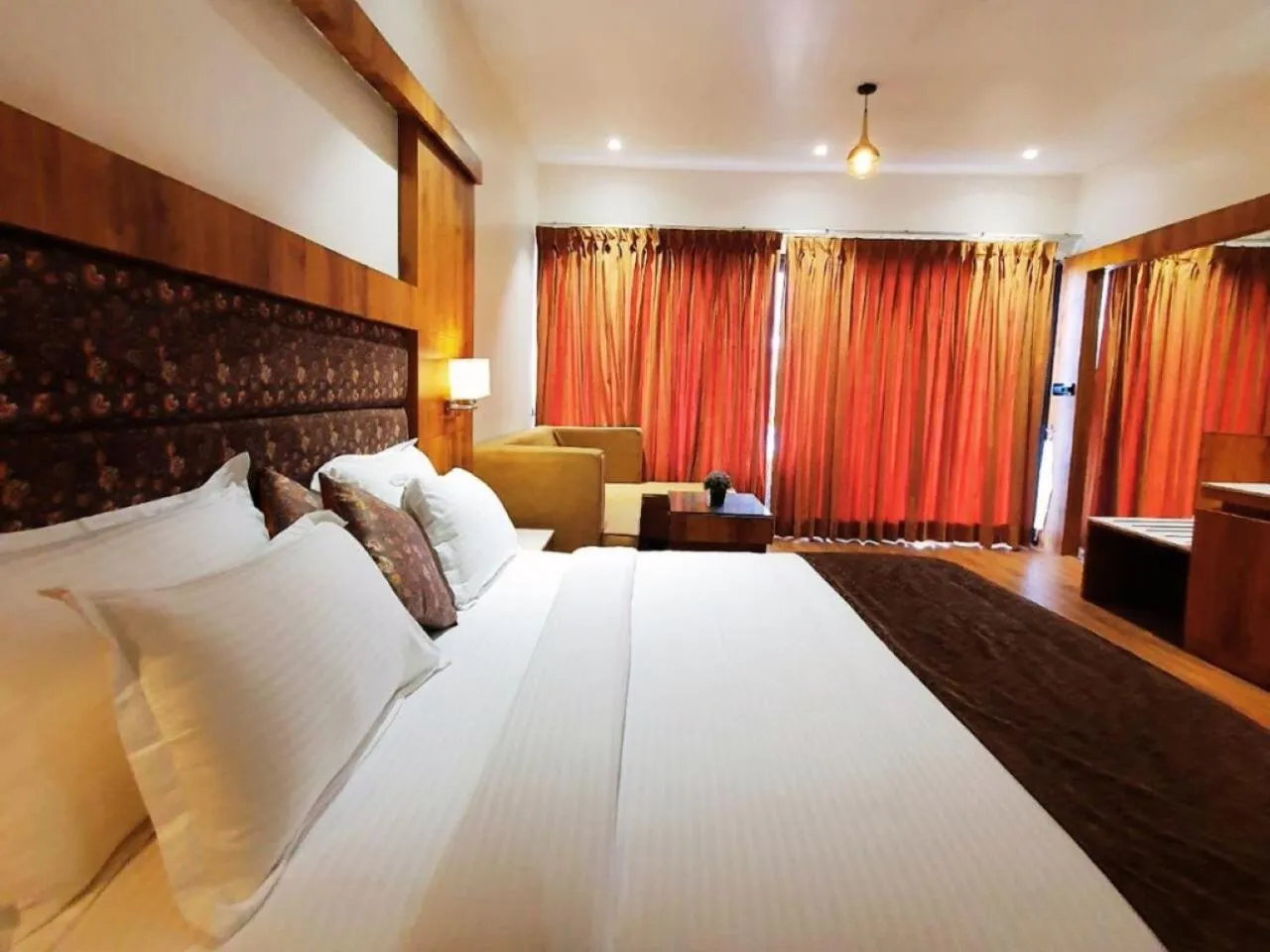 Bedroom, Bed in Dallas Beach Resorts Ashvem Beach