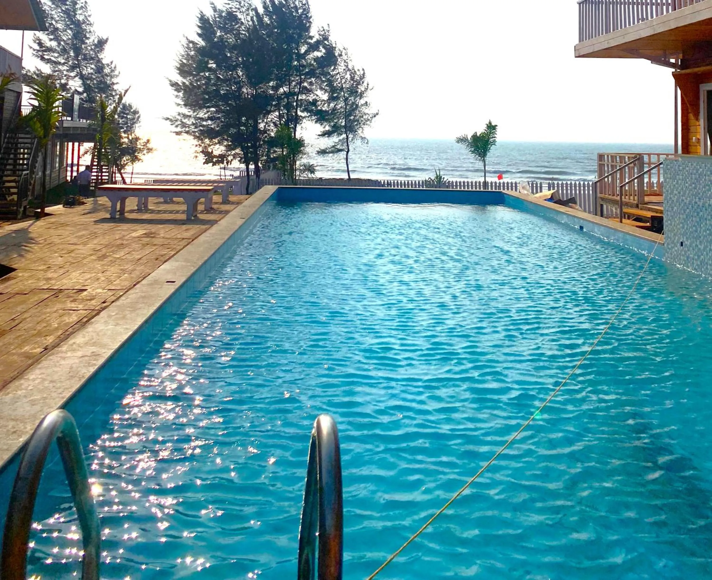 Swimming pool in Dallas Beach Resorts Ashvem Beach
