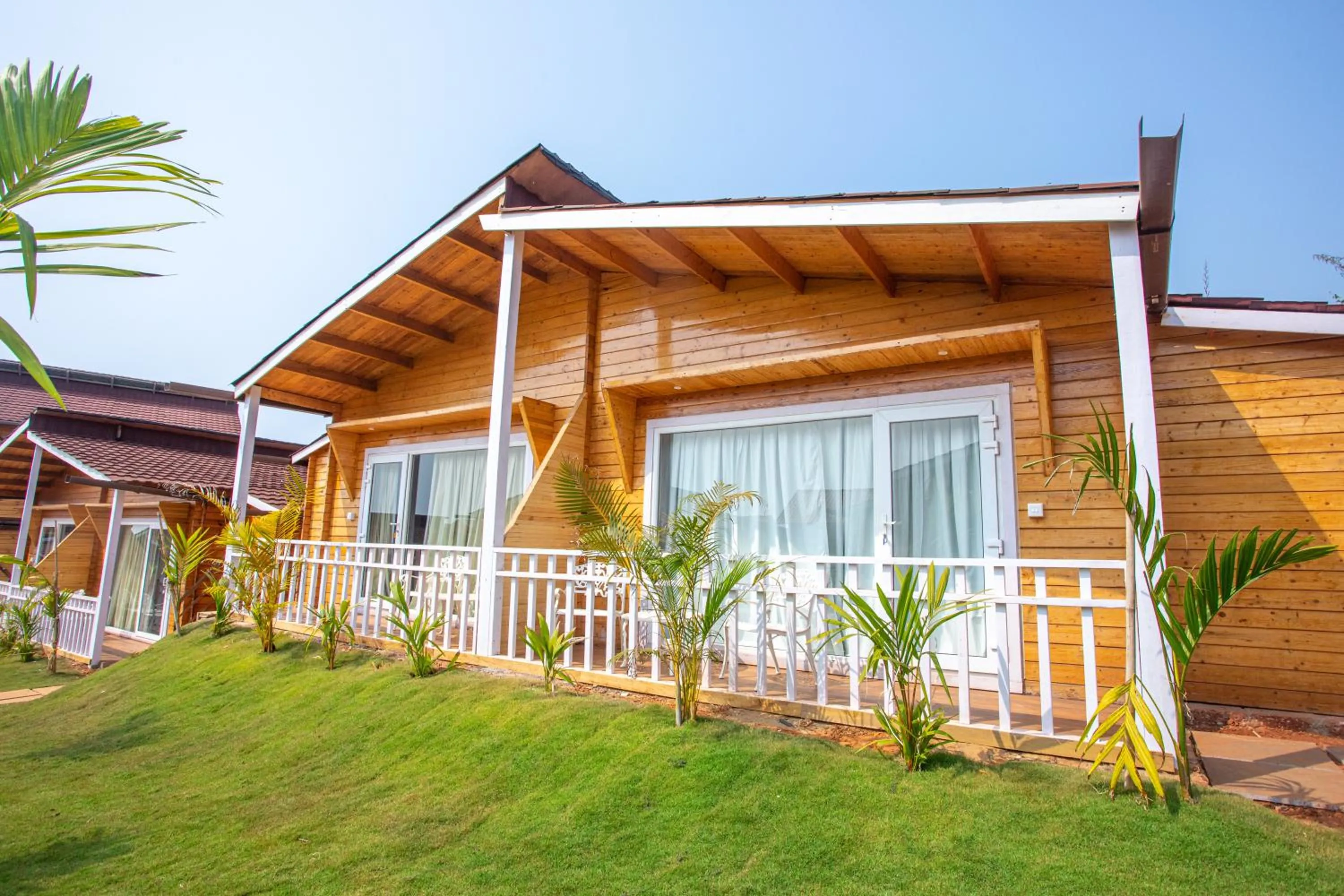 Property building in Dallas Beach Resorts Ashvem Beach