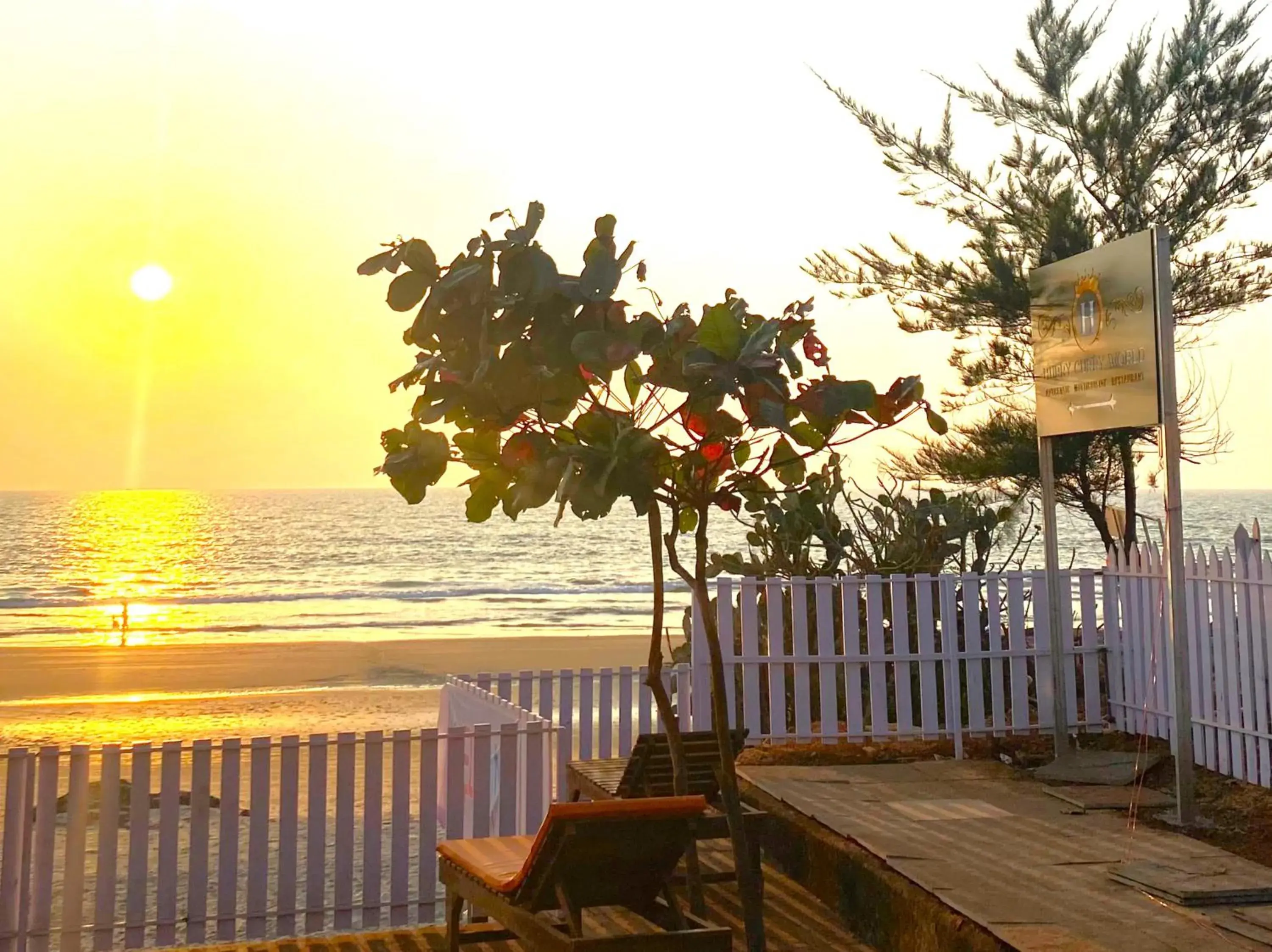 Restaurant/places to eat in Dallas Beach Resorts Ashvem Beach Restaurant/places to eat in Dallas Beach Resorts Ashvem Beach