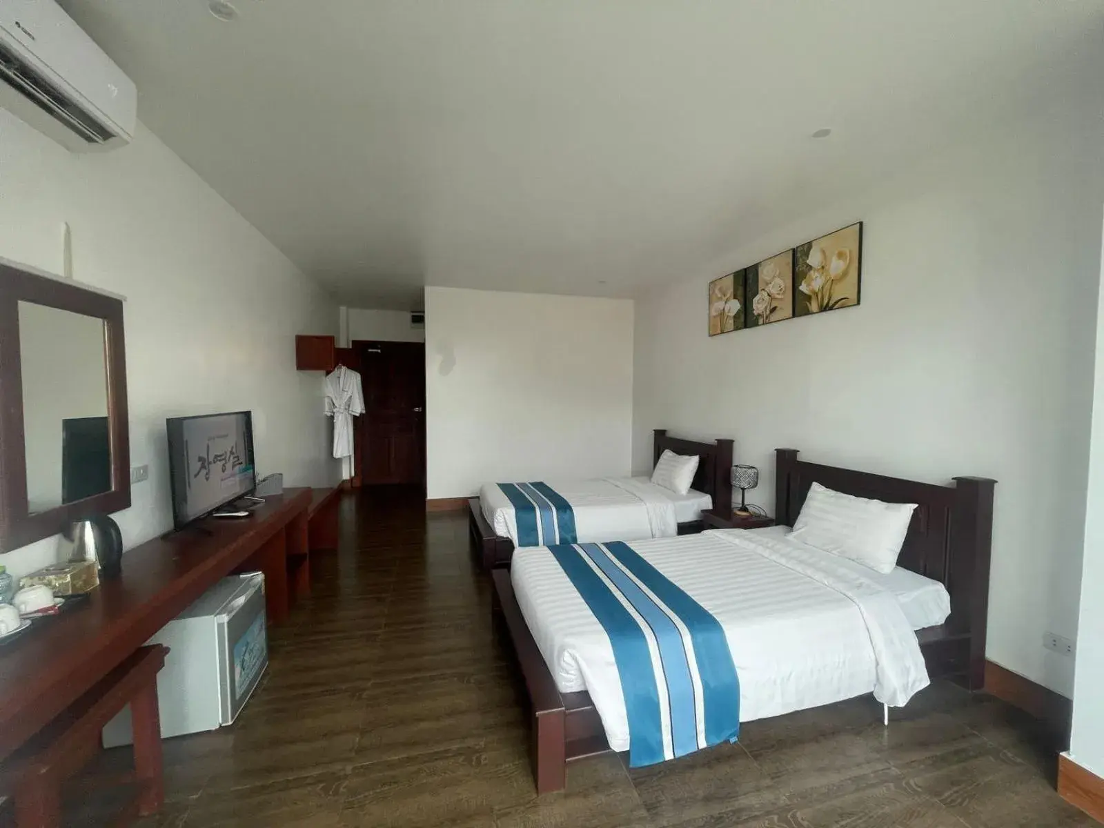 Family Room with Mountain View in VANG VIENG TOPVIEW HOTEL Family Room with Mountain View in VANG VIENG TOPVIEW HOTEL