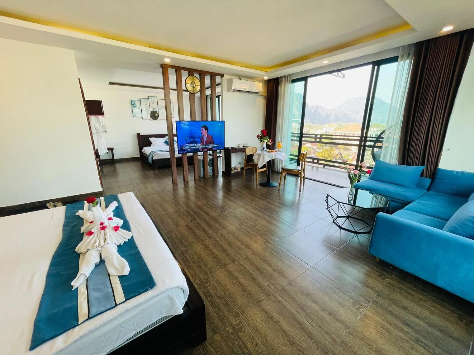 Bed in VANG VIENG TOPVIEW HOTEL