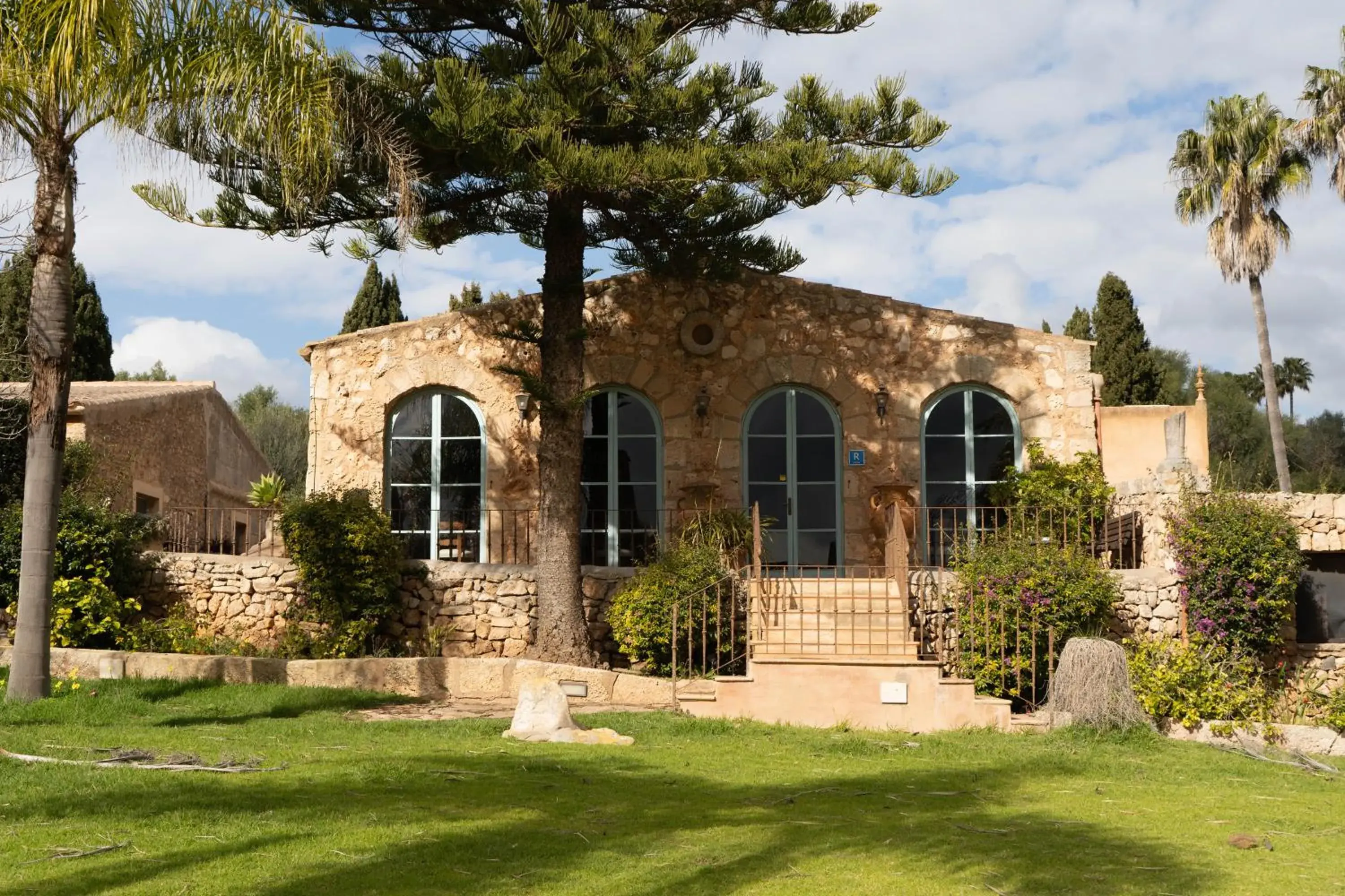 Restaurant/places to eat in Reserva Rotana Golf Resort Restaurant/places to eat in Reserva Rotana Golf Resort