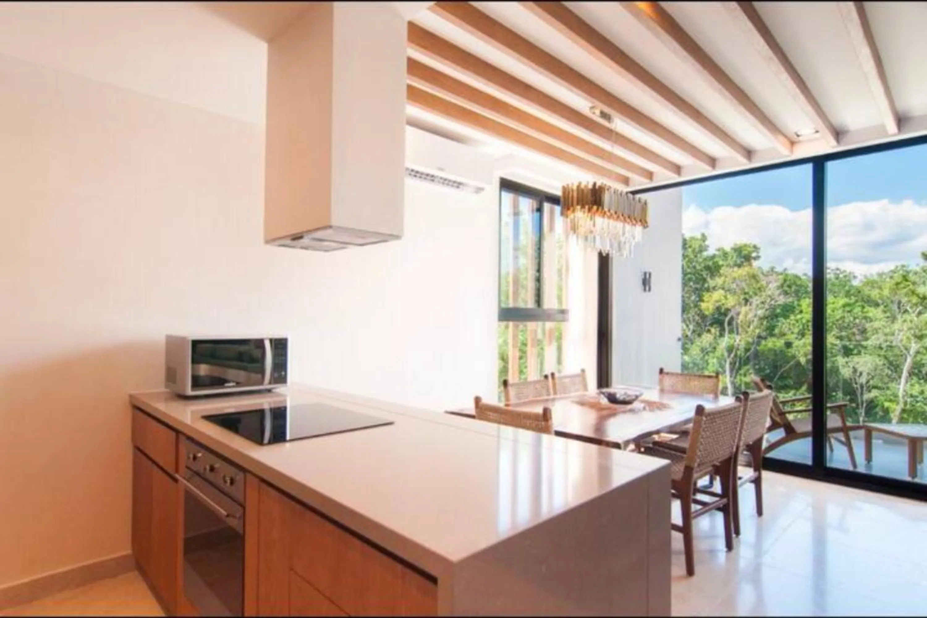 Kitchen or kitchenette in Spectacular Apartment Quiet Area Pool & Gym PURE 301