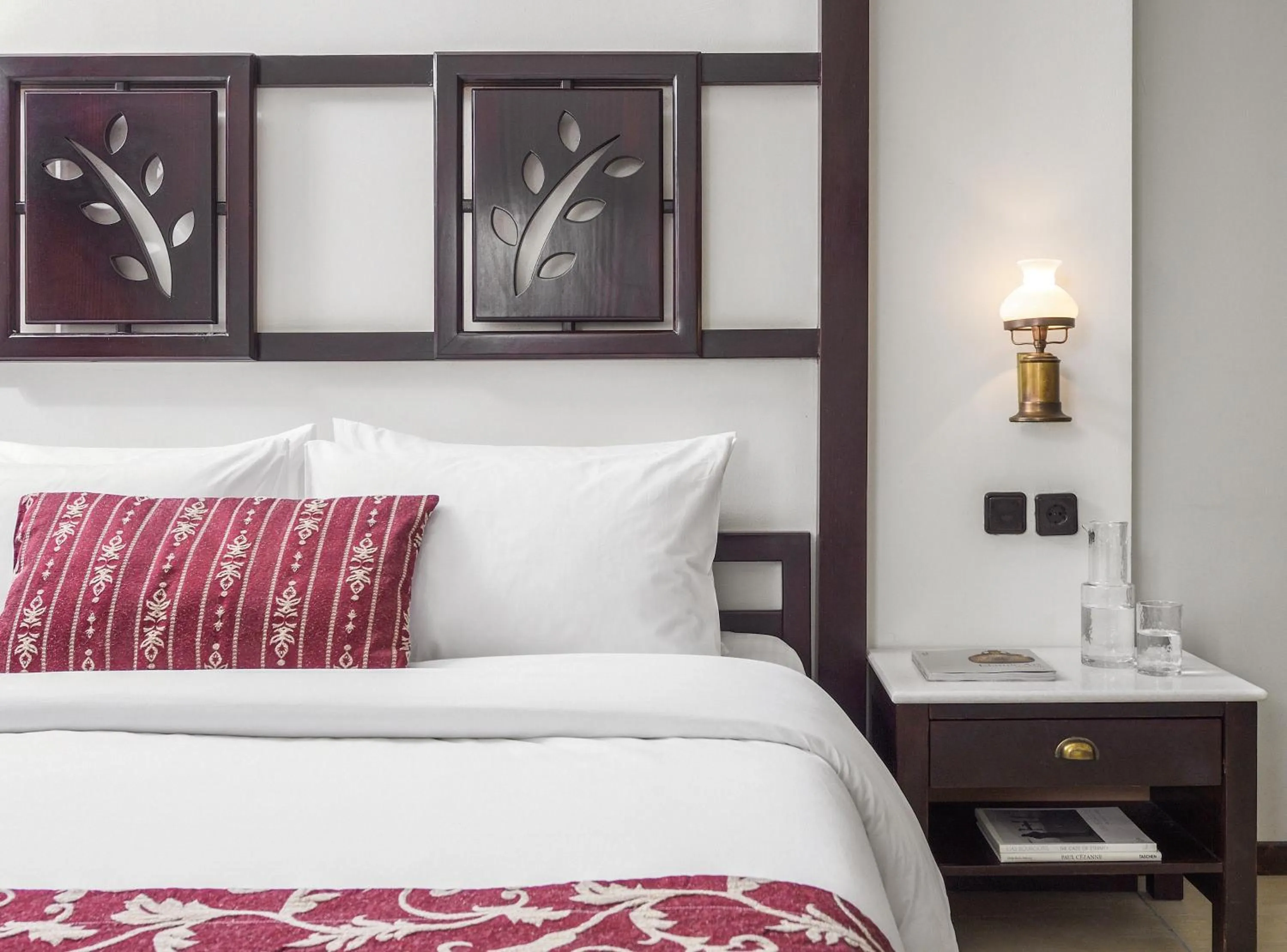 Bed in Simantro Resort