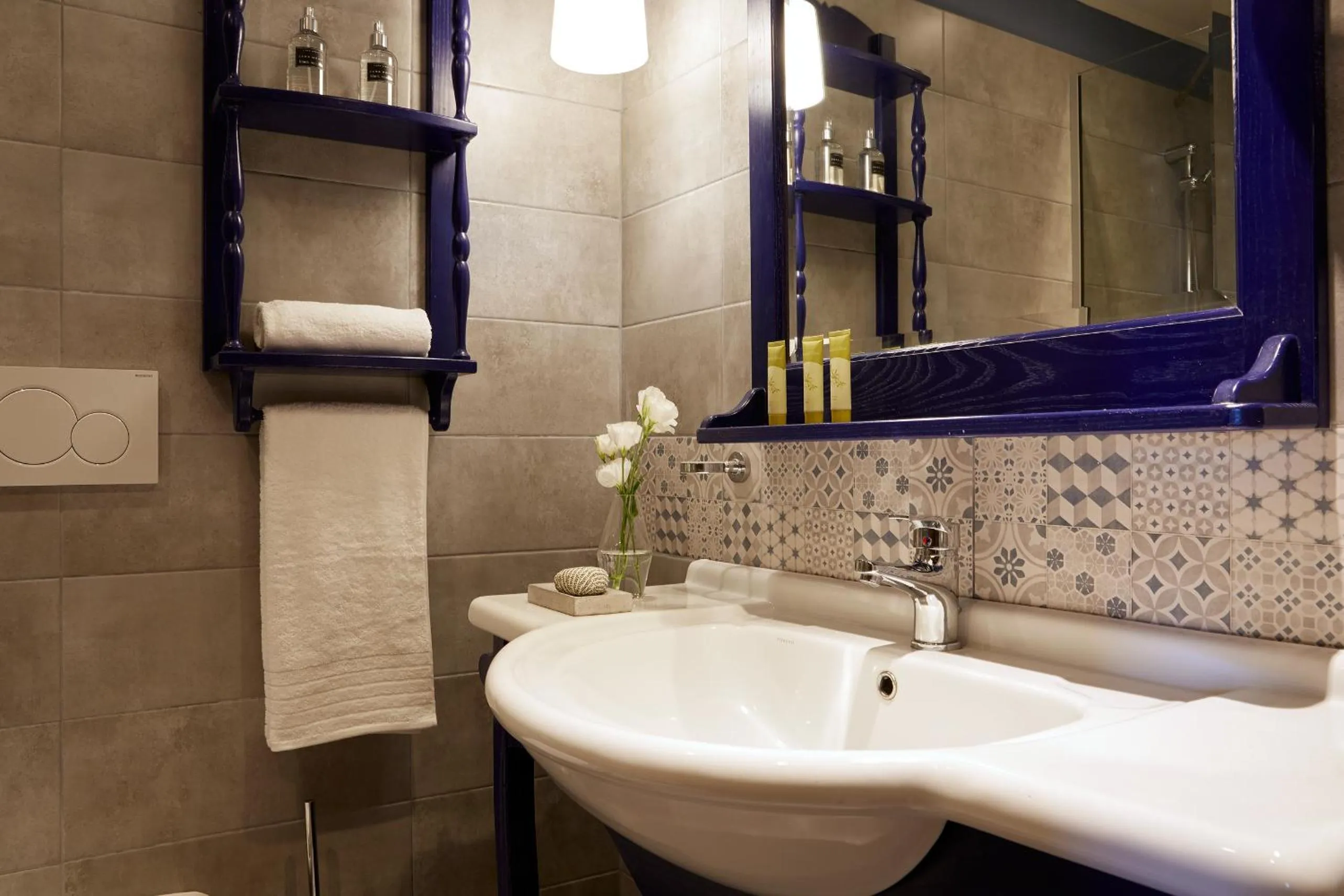 Bathroom in Simantro Resort