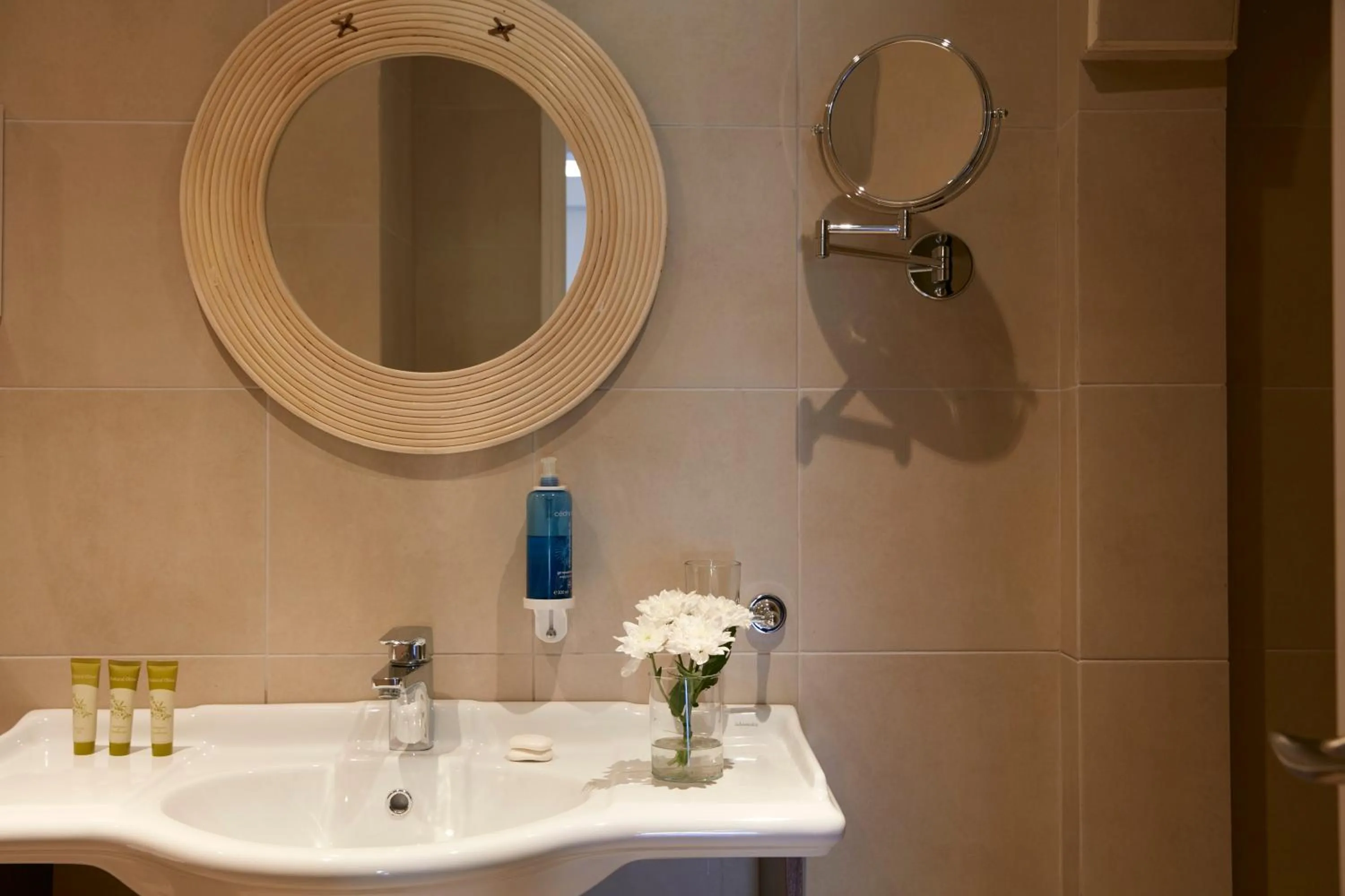 Bathroom in Simantro Resort