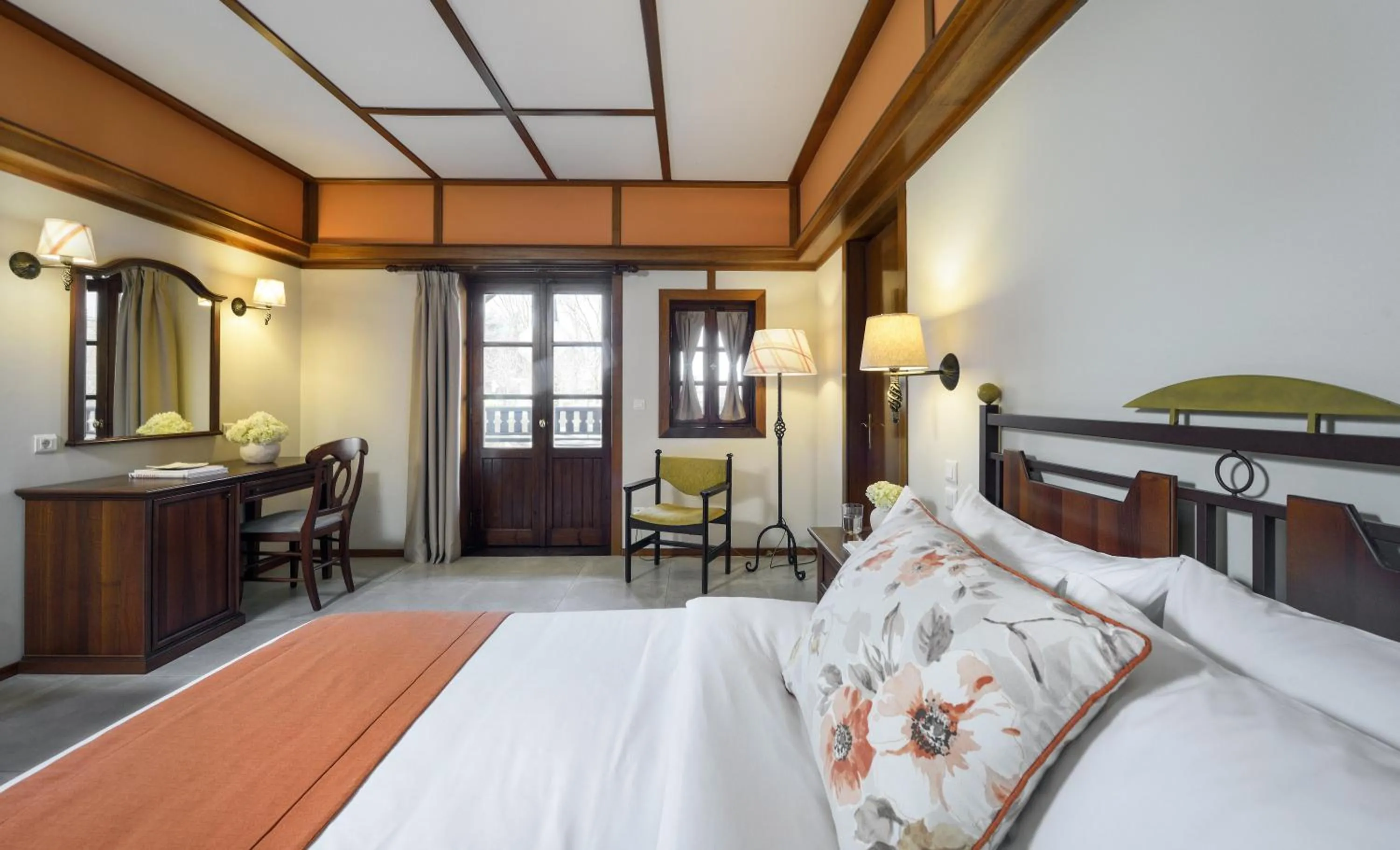 Bed in Simantro Resort