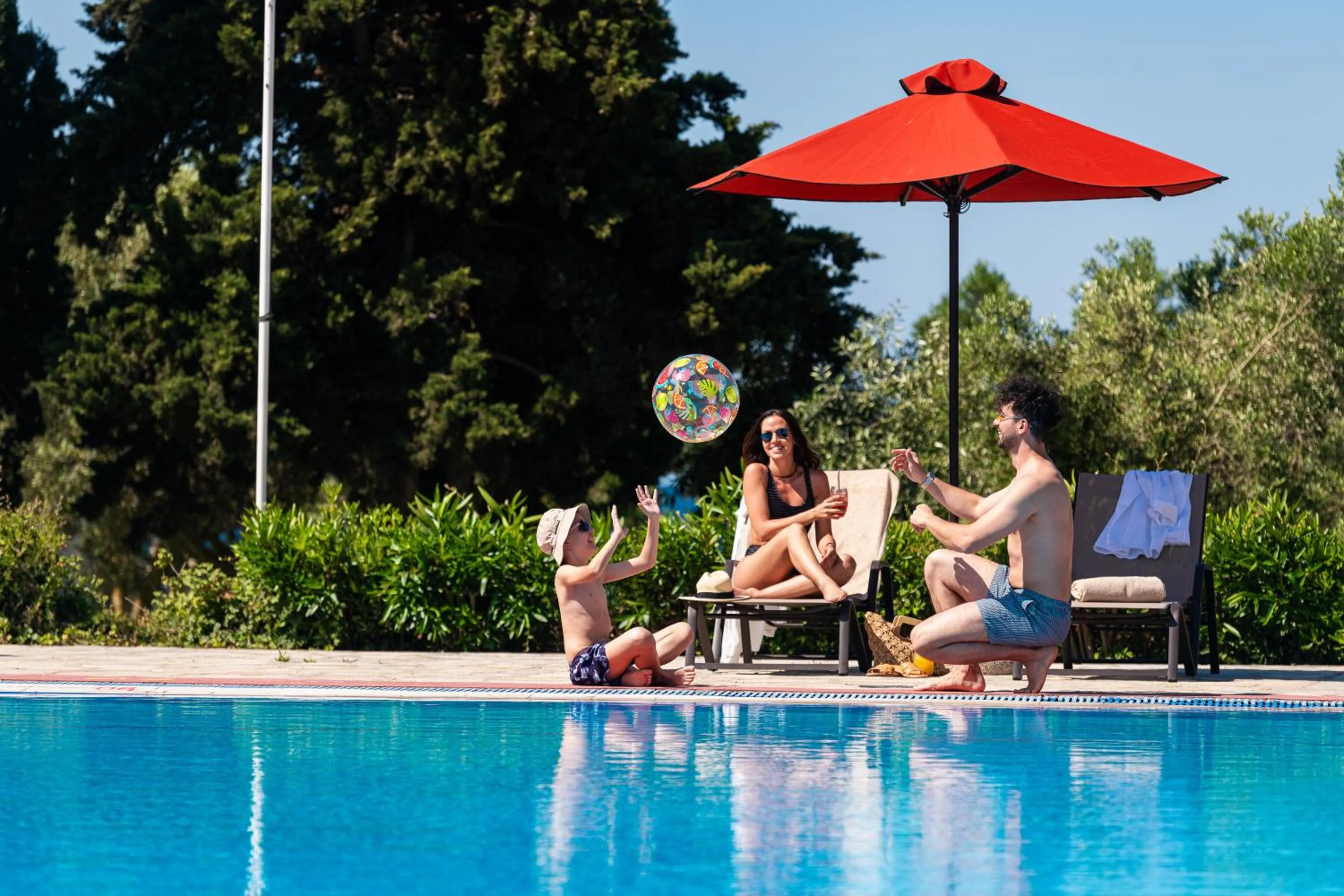 Guests in Simantro Resort