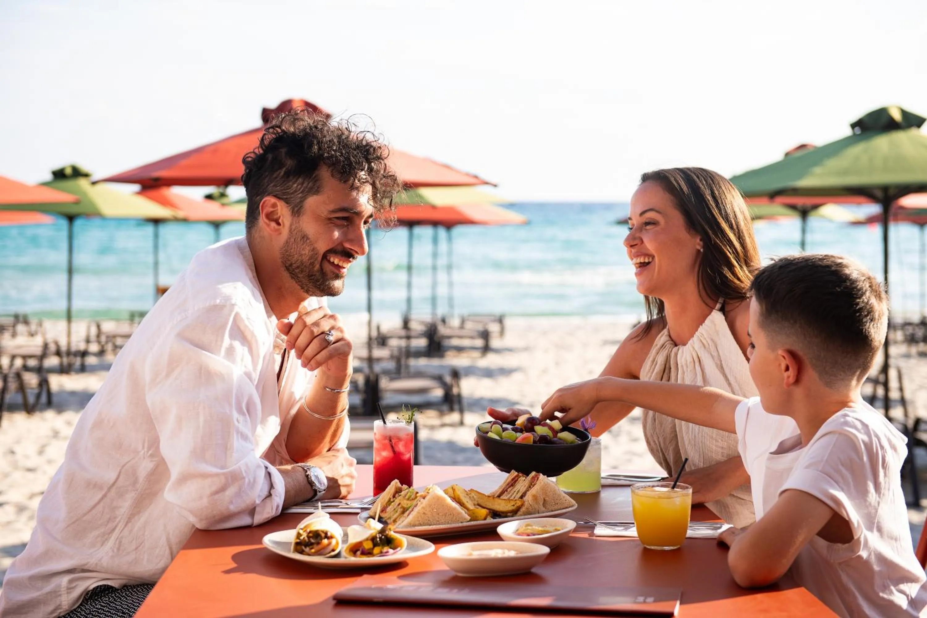 Food and drinks in Simantro Resort