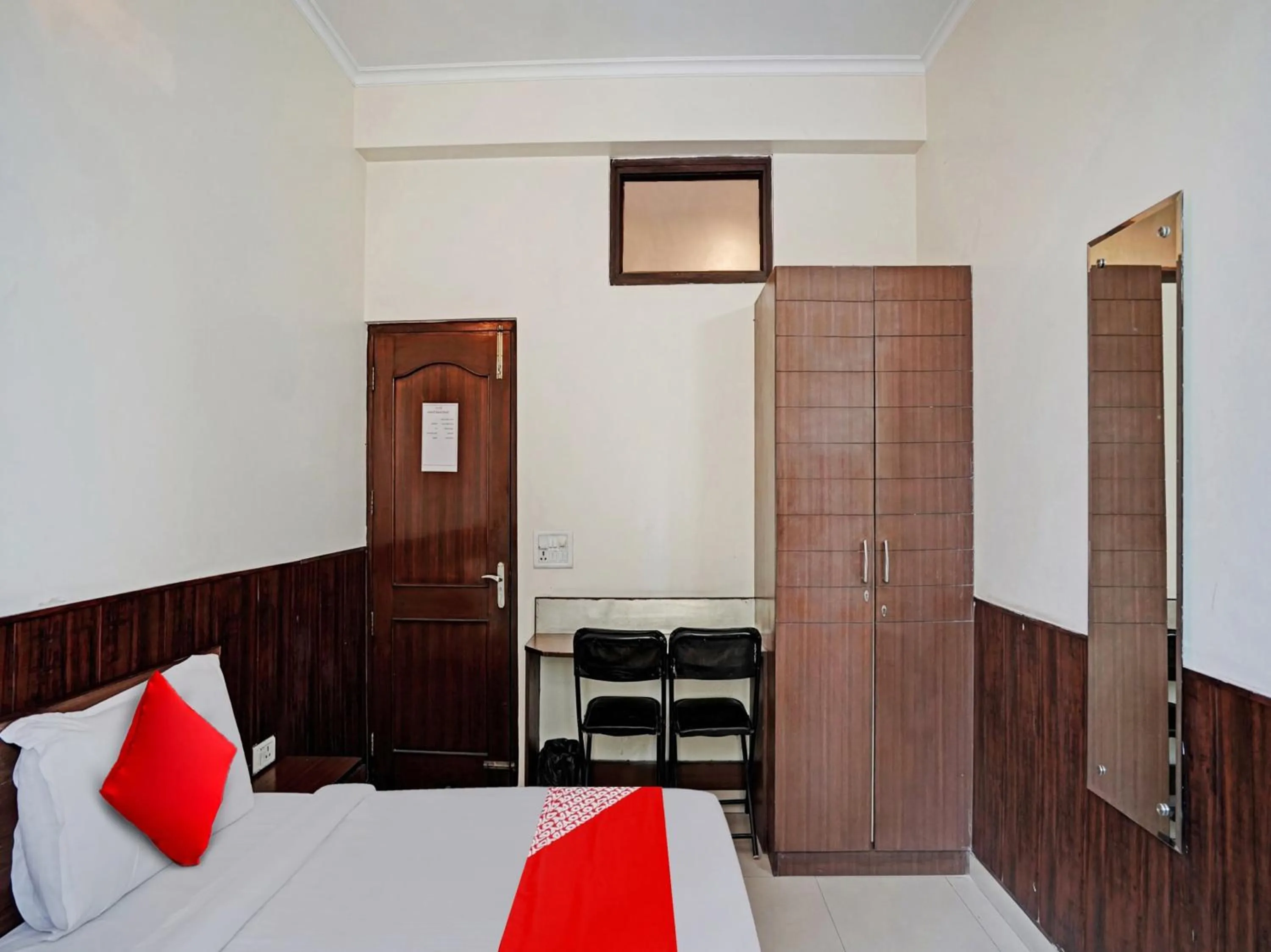 Bedroom in Hotel O Grand Stay