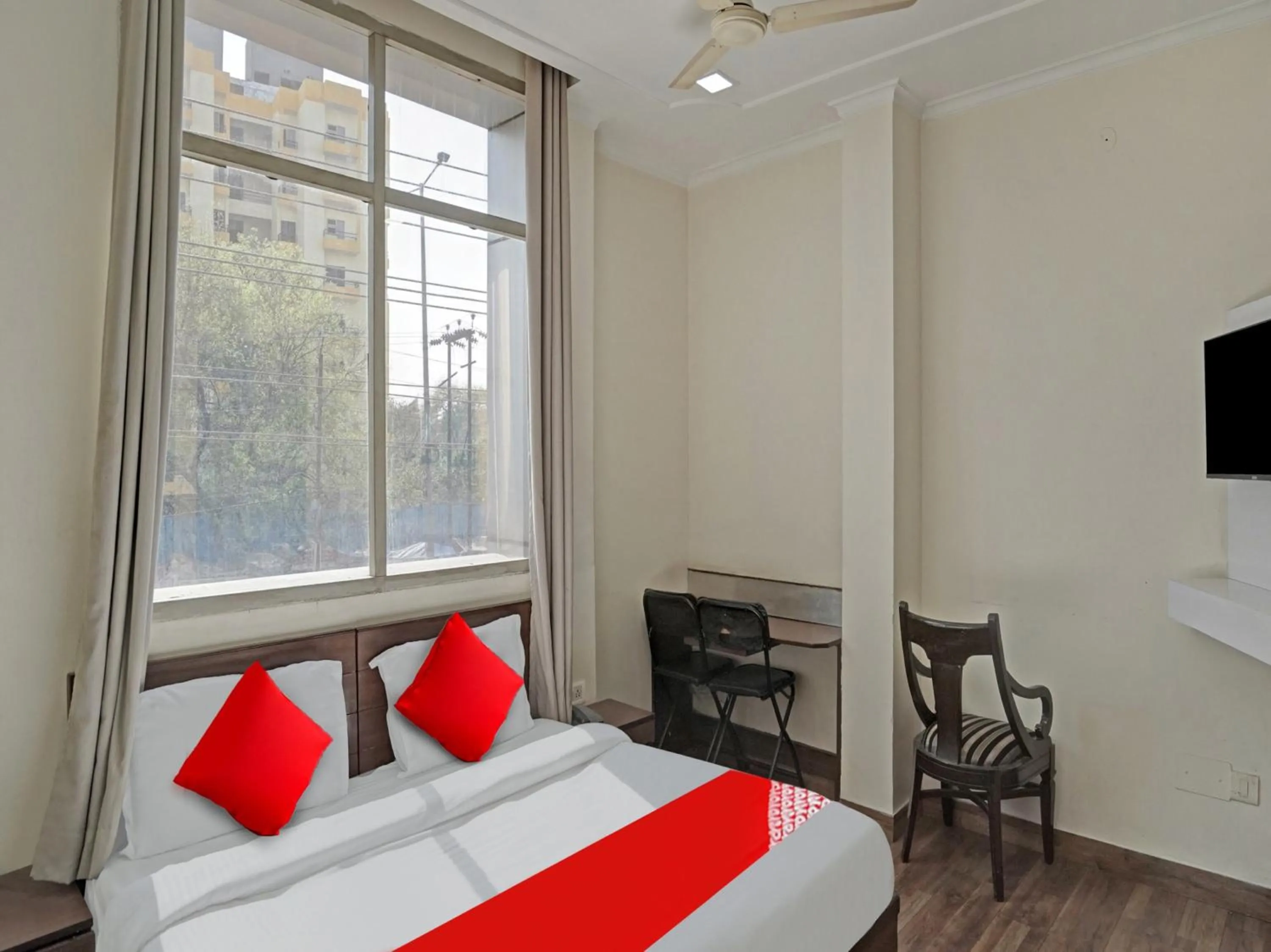 Bedroom in Hotel O Grand Stay