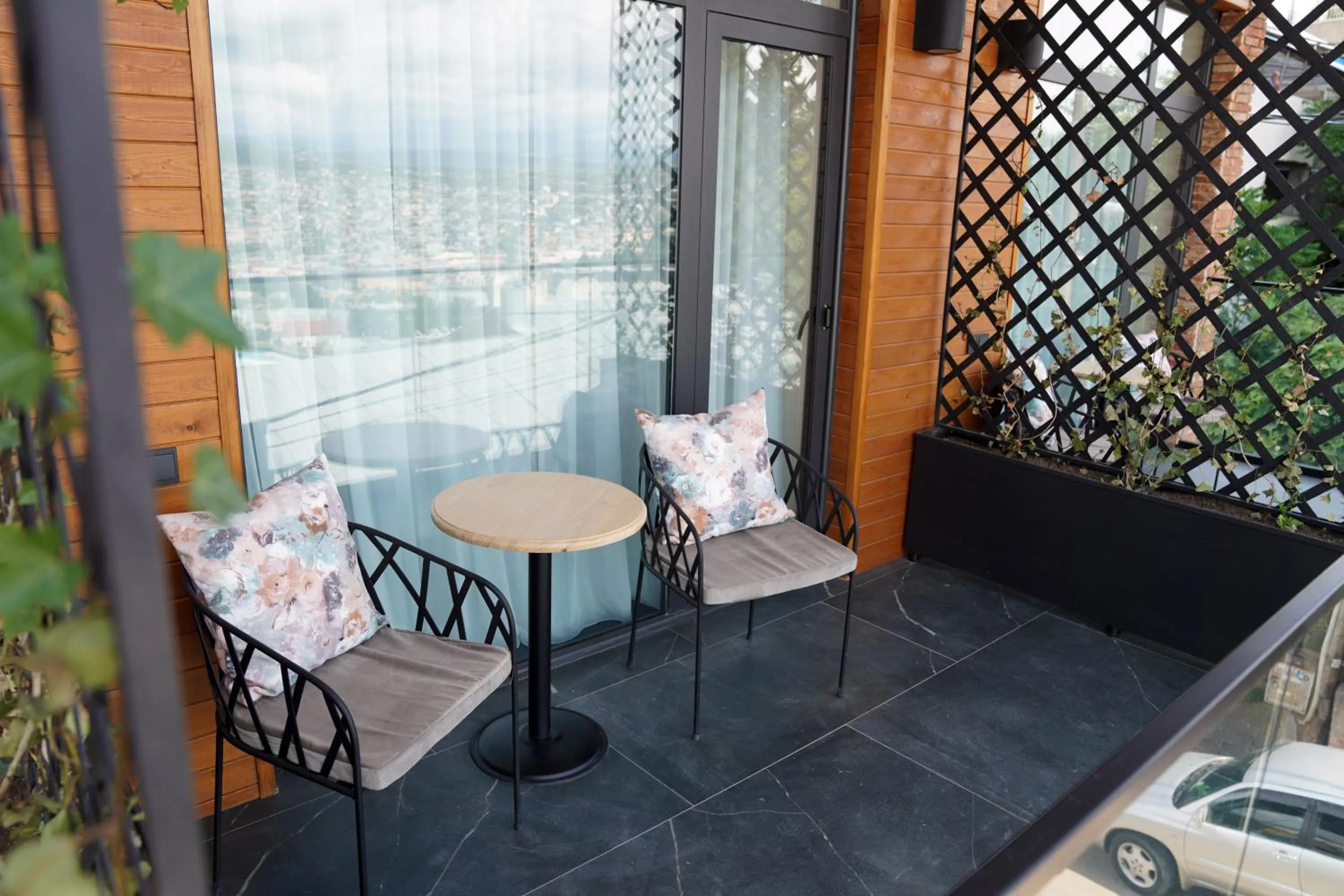 Patio in Hotel Tiflisi Inn