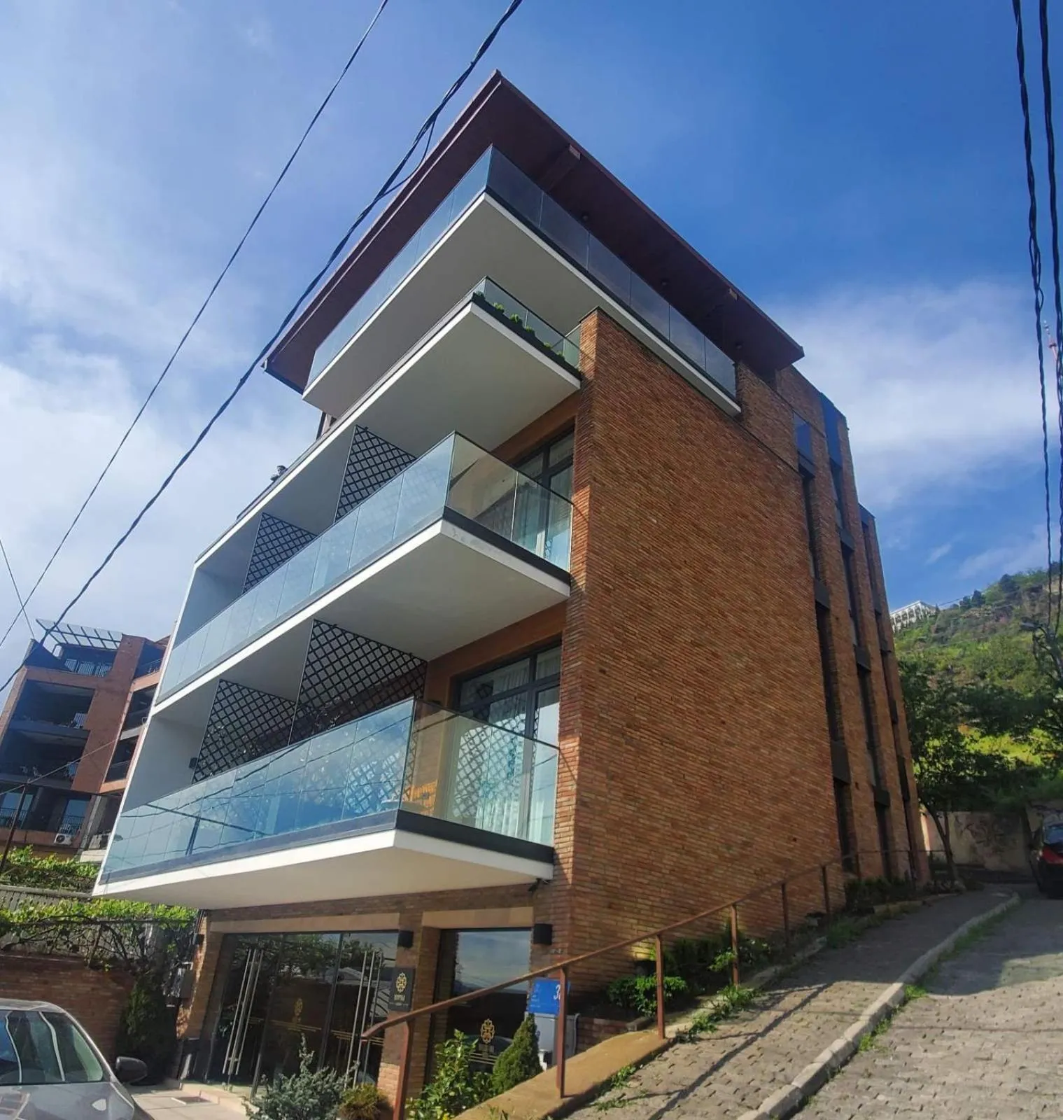 Property building in Hotel Tiflisi Inn