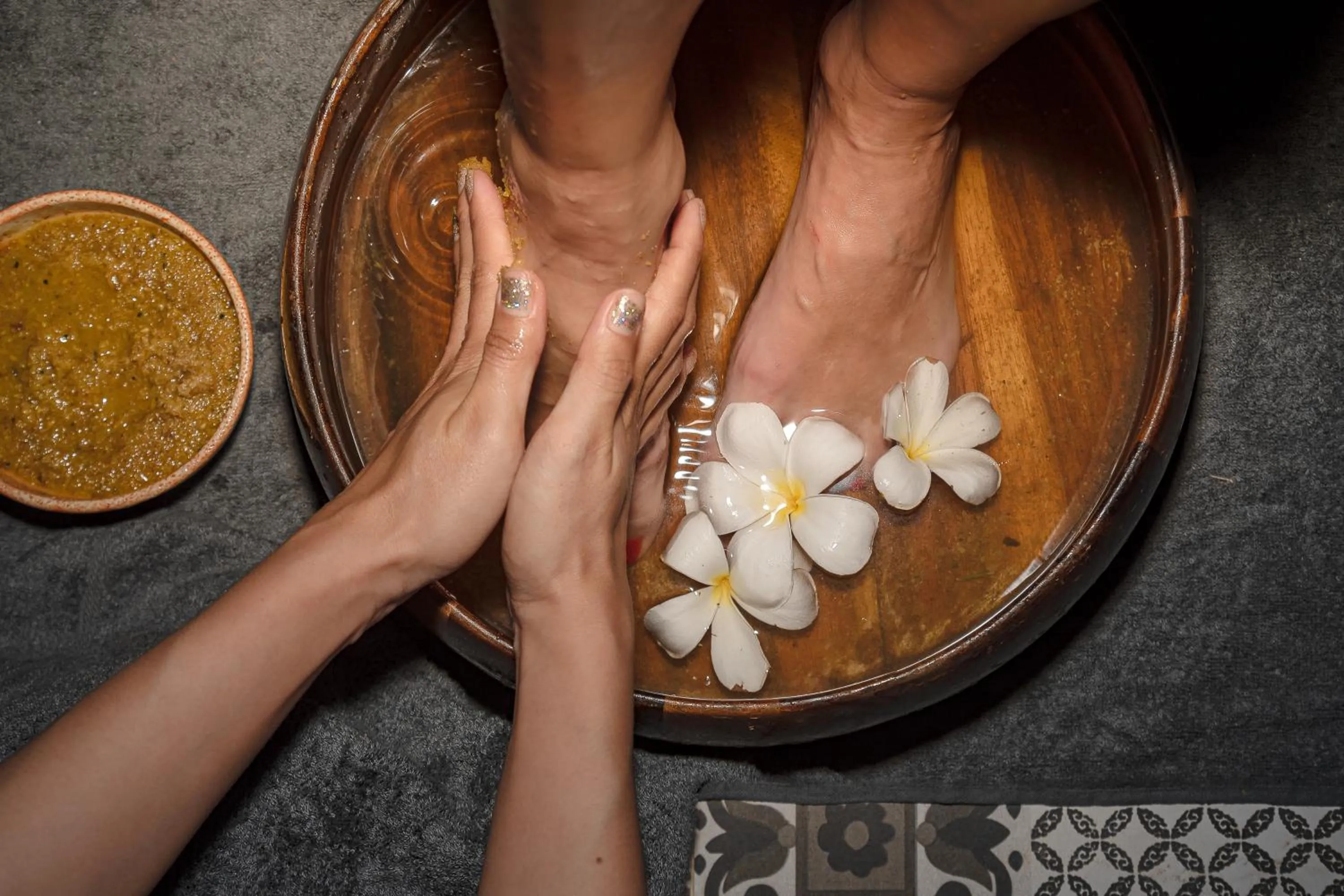 Massage in Pavillon d'Orient Boutique Hotel