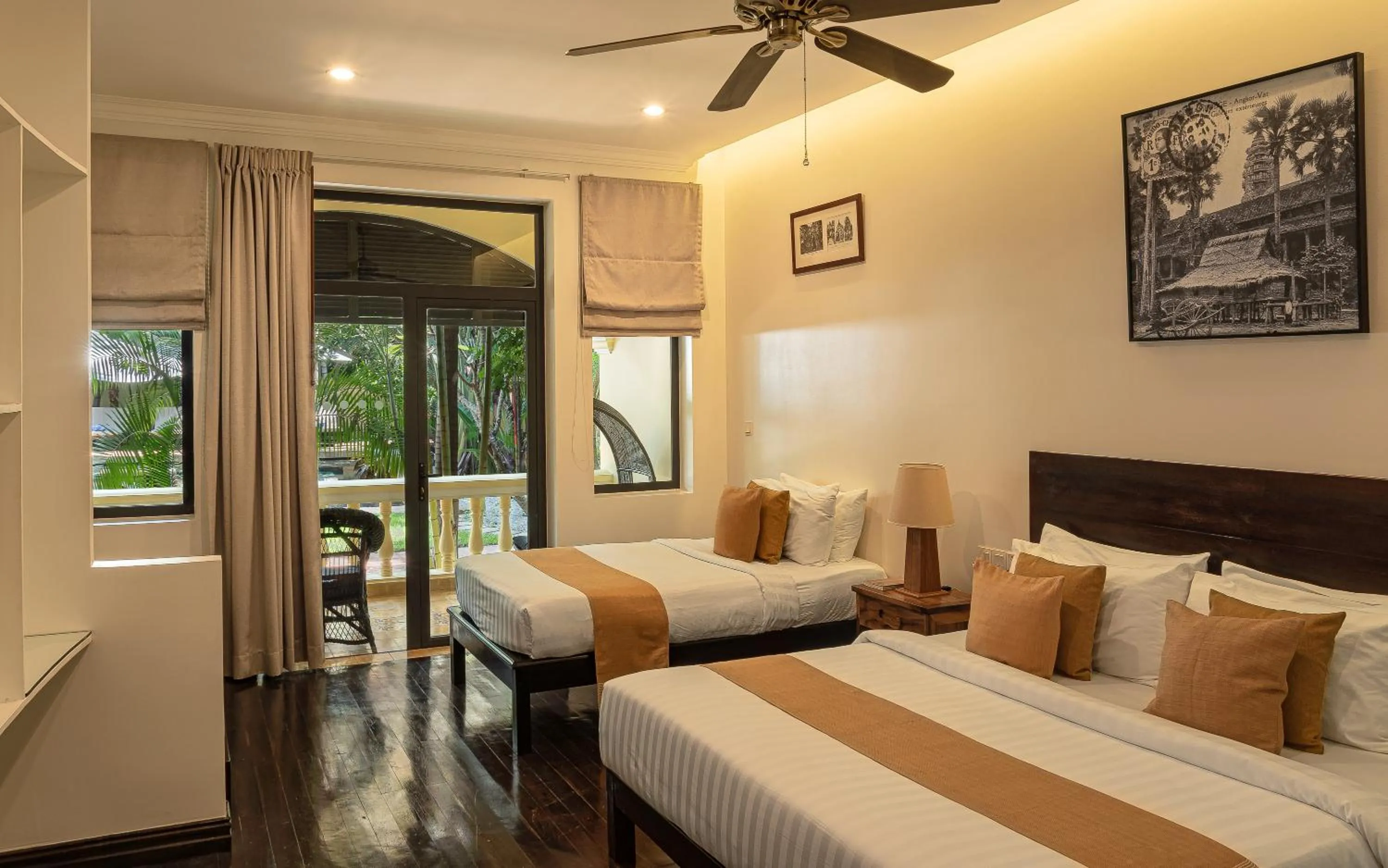 View (from property/room), Bed in Pavillon d'Orient Boutique Hotel