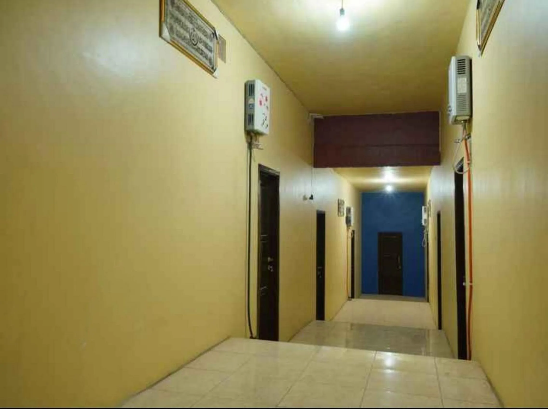 Area and facilities in RedDoorz at Pacet Mojokerto