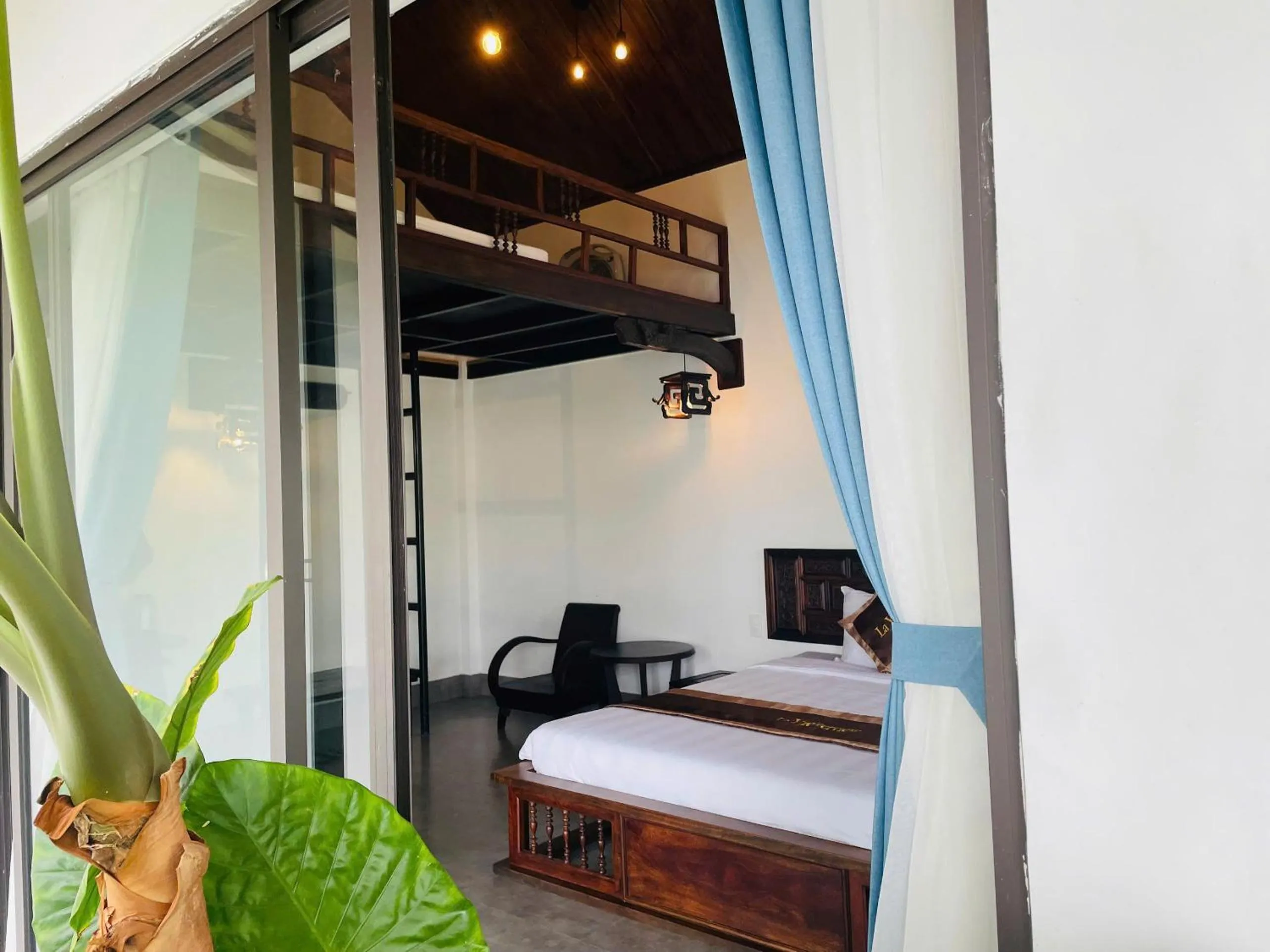 Bed in La Y Riverview