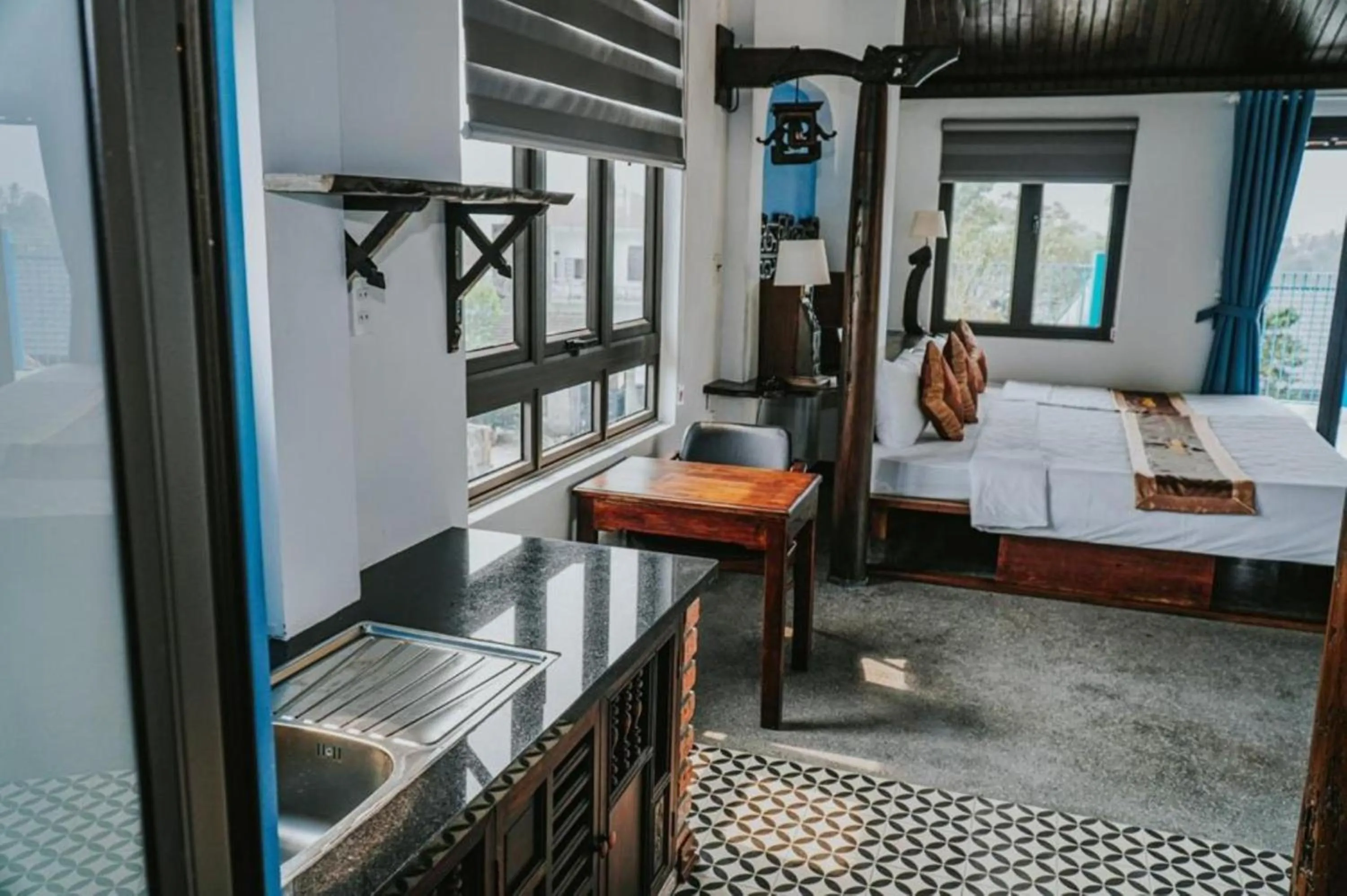 Kitchen or kitchenette, Bed in La Y Riverview