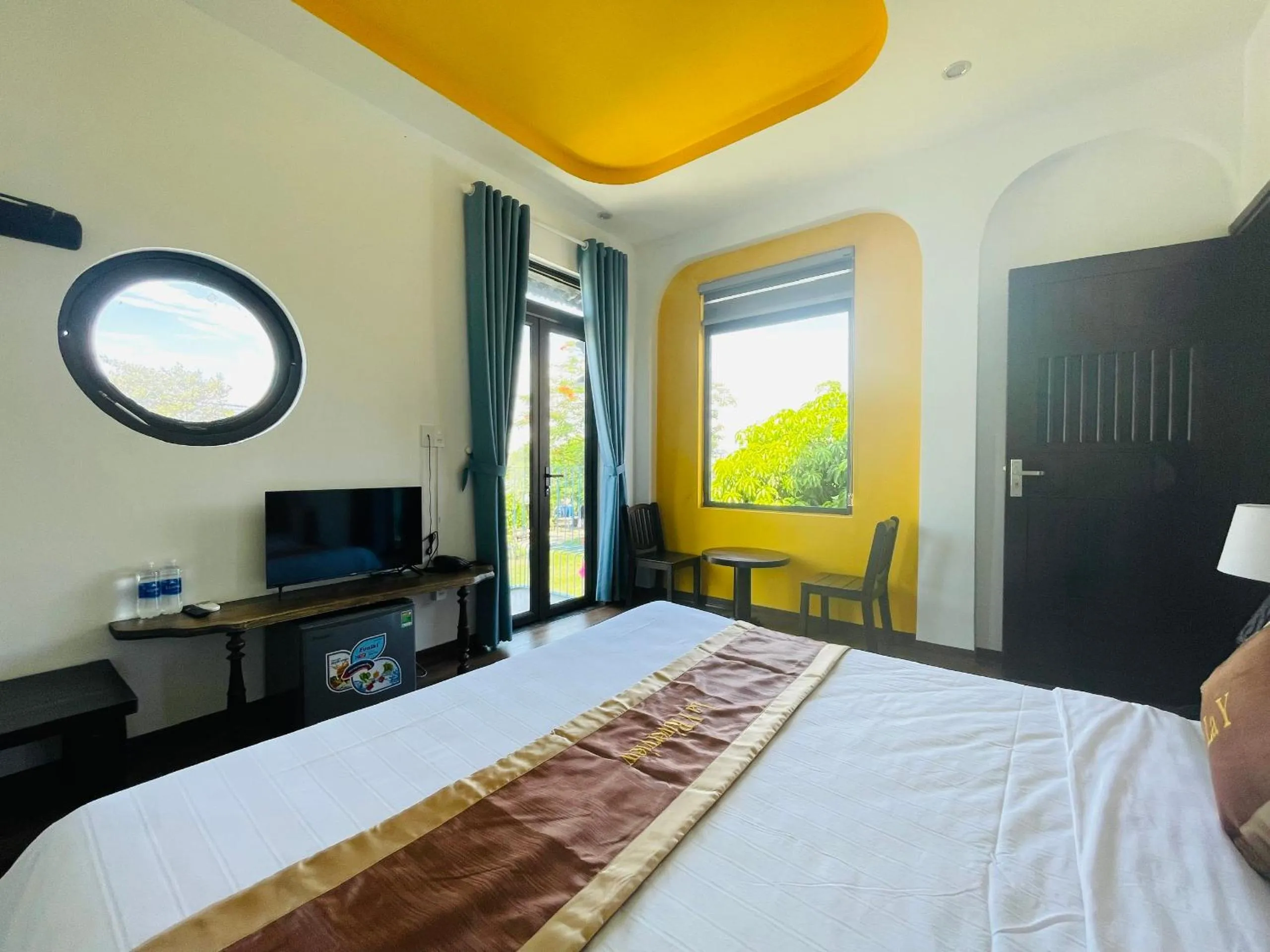 Bed in La Y Riverview